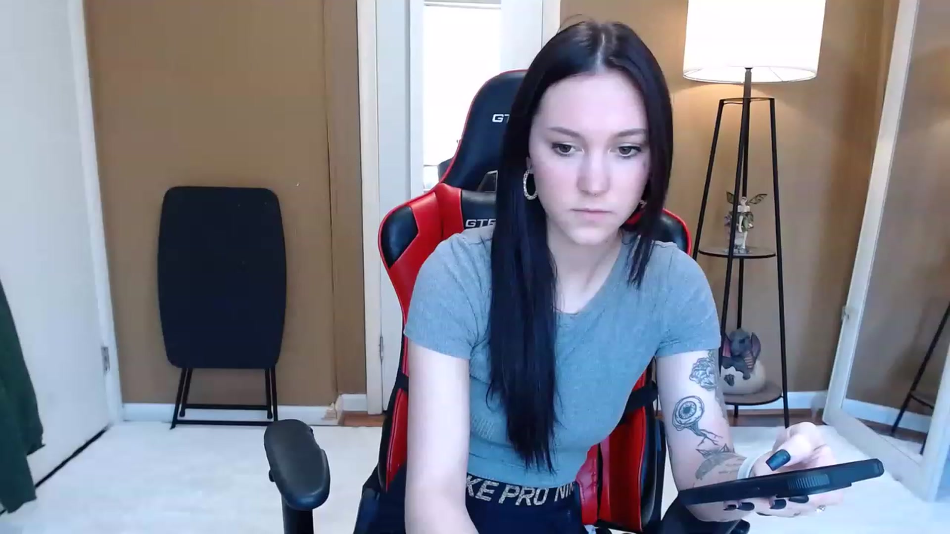 Gallery image thumbnail from Kikyo_xoxo's myfreecams stream on, 02/18/2023, 15:43 image 3 of 20