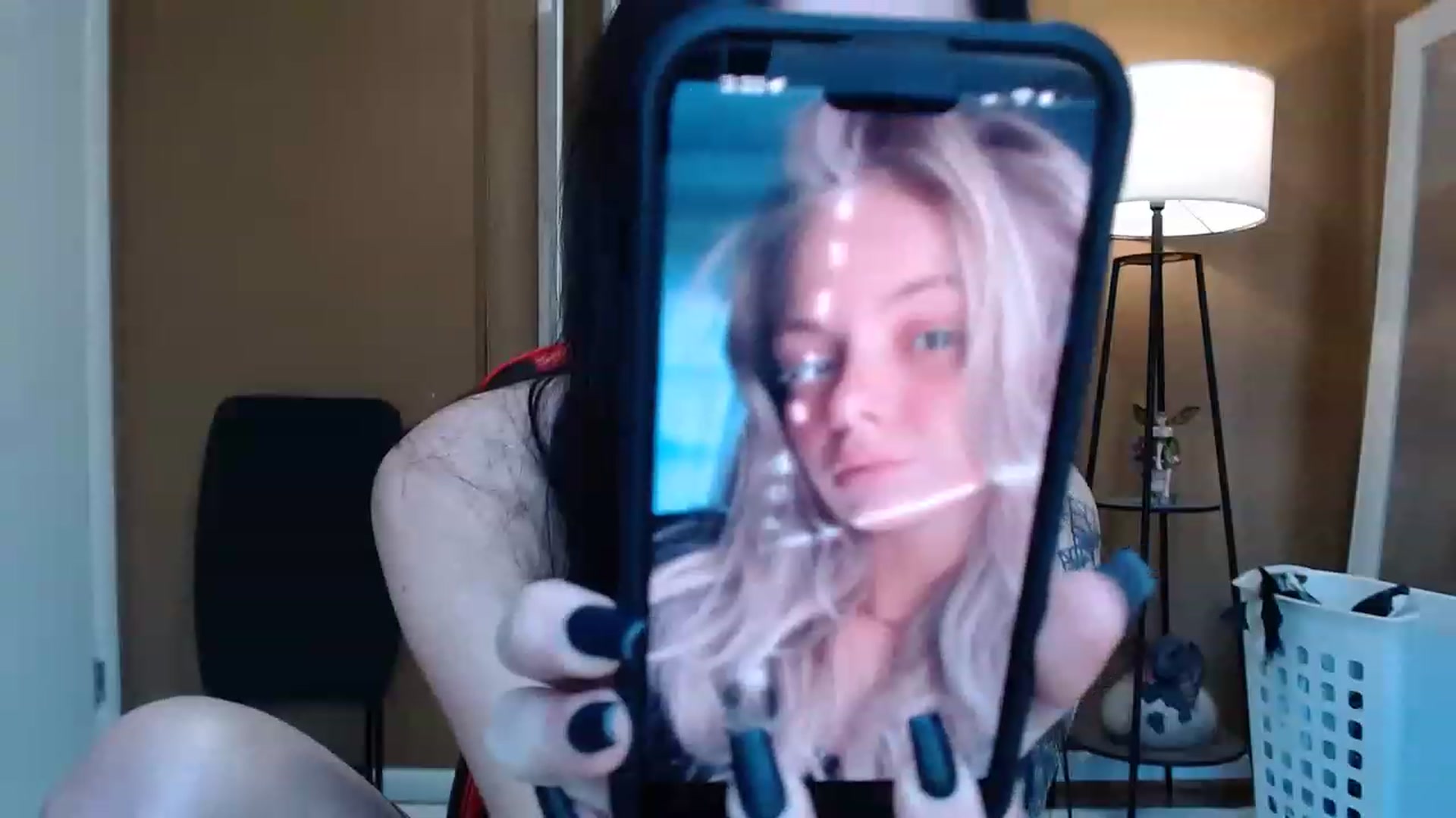 Gallery image thumbnail from Kikyo_xoxo's myfreecams stream on, 02/18/2023, 20:35 image 19 of 20