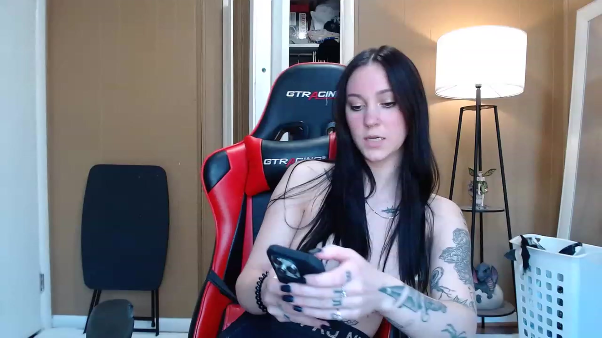 Gallery image thumbnail from Kikyo_xoxo's myfreecams stream on, 02/18/2023, 20:35 image 13 of 20