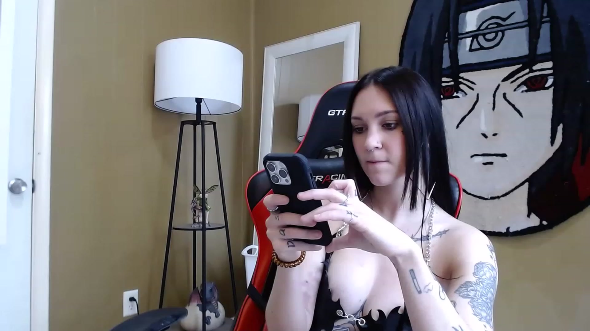 Gallery image thumbnail from Kikyo_xoxo's myfreecams stream on, 02/22/2023, 19:01 image 7 of 20