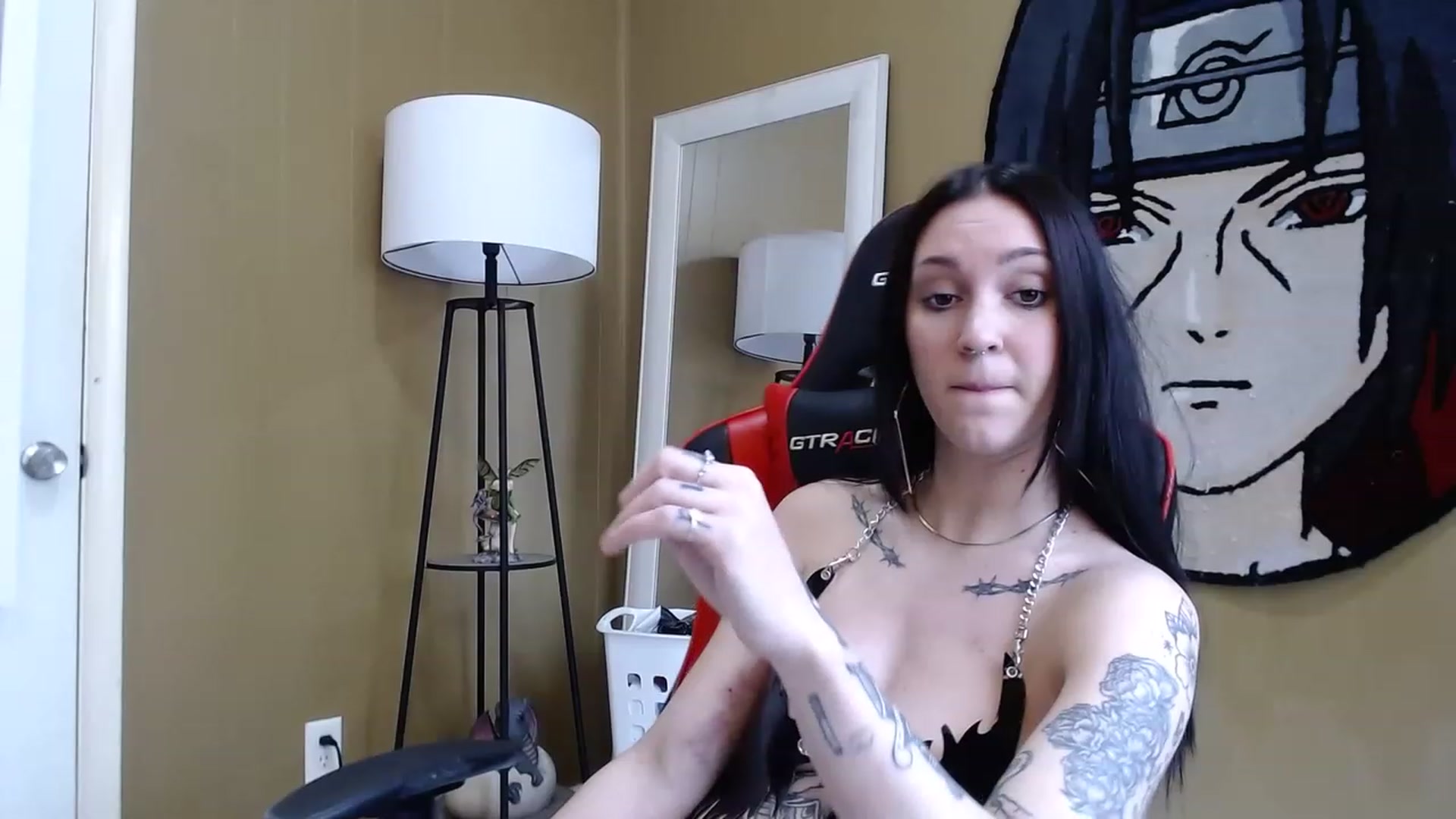 Gallery image thumbnail from Kikyo_xoxo's myfreecams stream on, 02/22/2023, 19:01 image 6 of 20