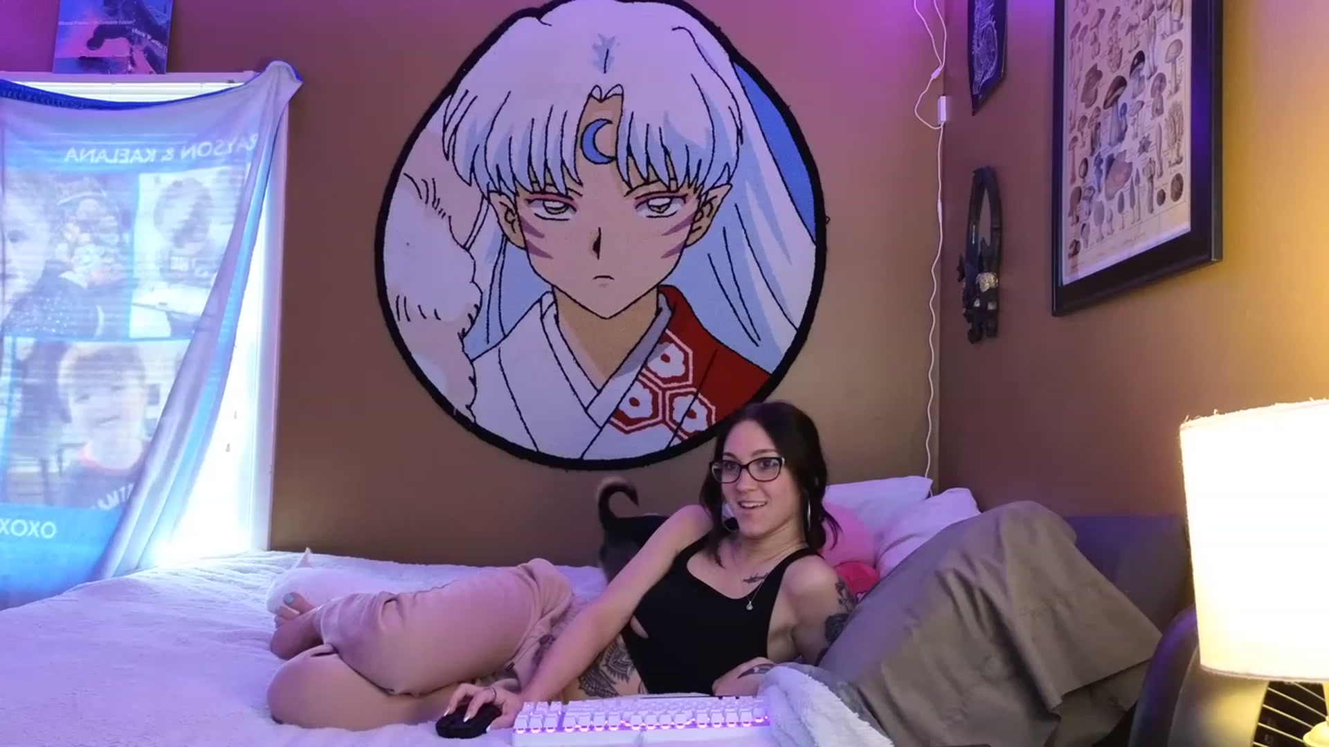 Gallery image thumbnail from Kikyo_xoxo's myfreecams stream on, 03/09/2023, 19:08 image 18 of 20