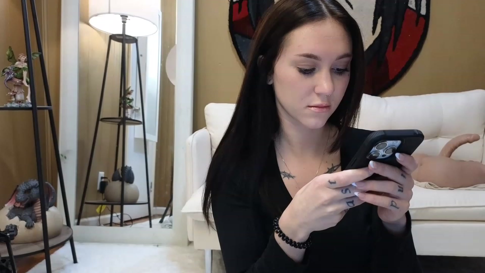 Gallery image thumbnail from Kikyo_xoxo's myfreecams stream on, 03/14/2023, 20:57 image 16 of 20