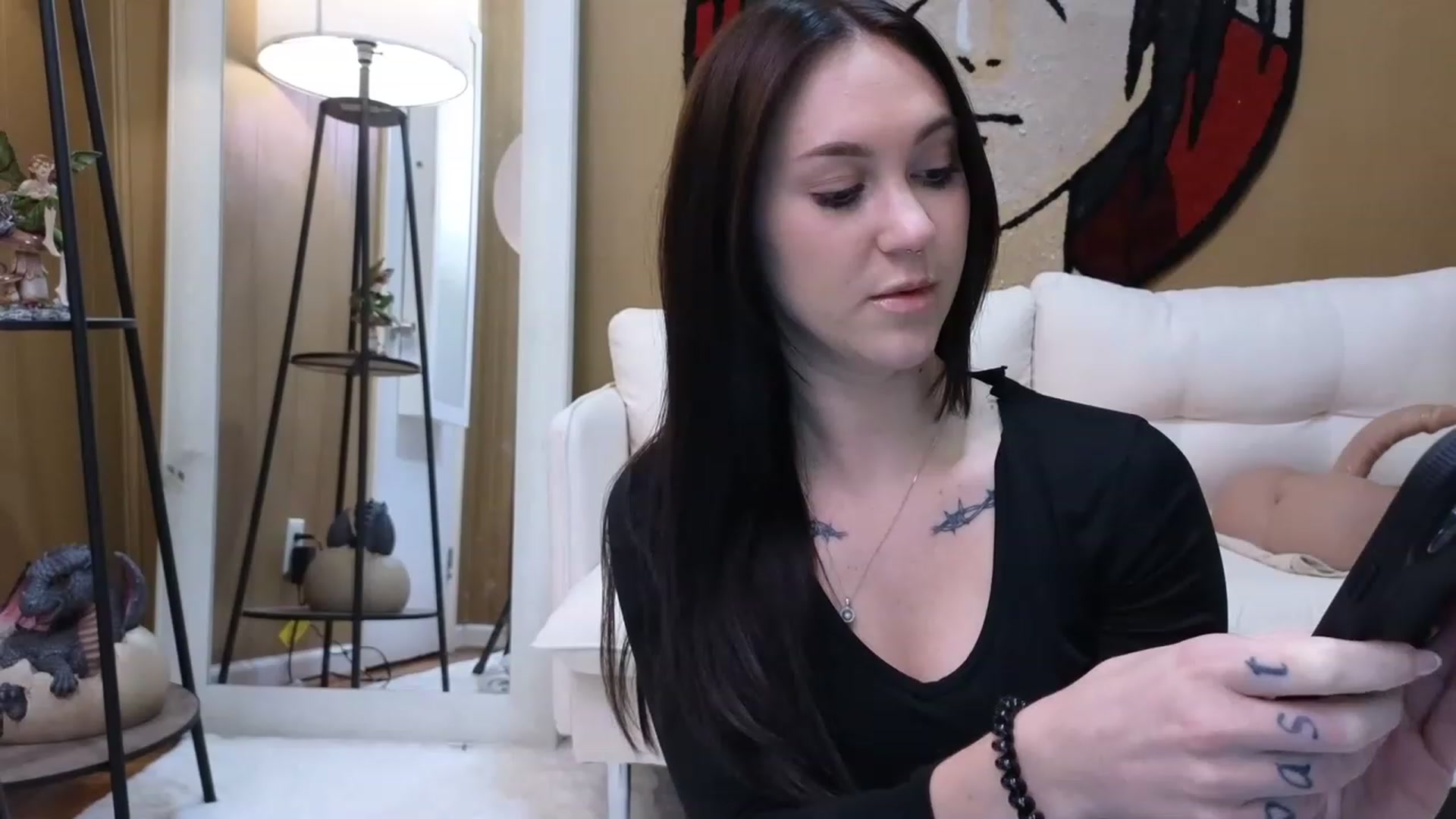Gallery image thumbnail from Kikyo_xoxo's myfreecams stream on, 03/14/2023, 20:57 image 8 of 20