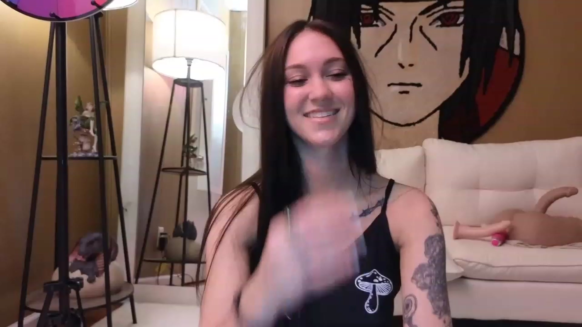 Gallery image thumbnail from Kikyo_xoxo's myfreecams stream on, 03/17/2023, 16:19 image 15 of 20