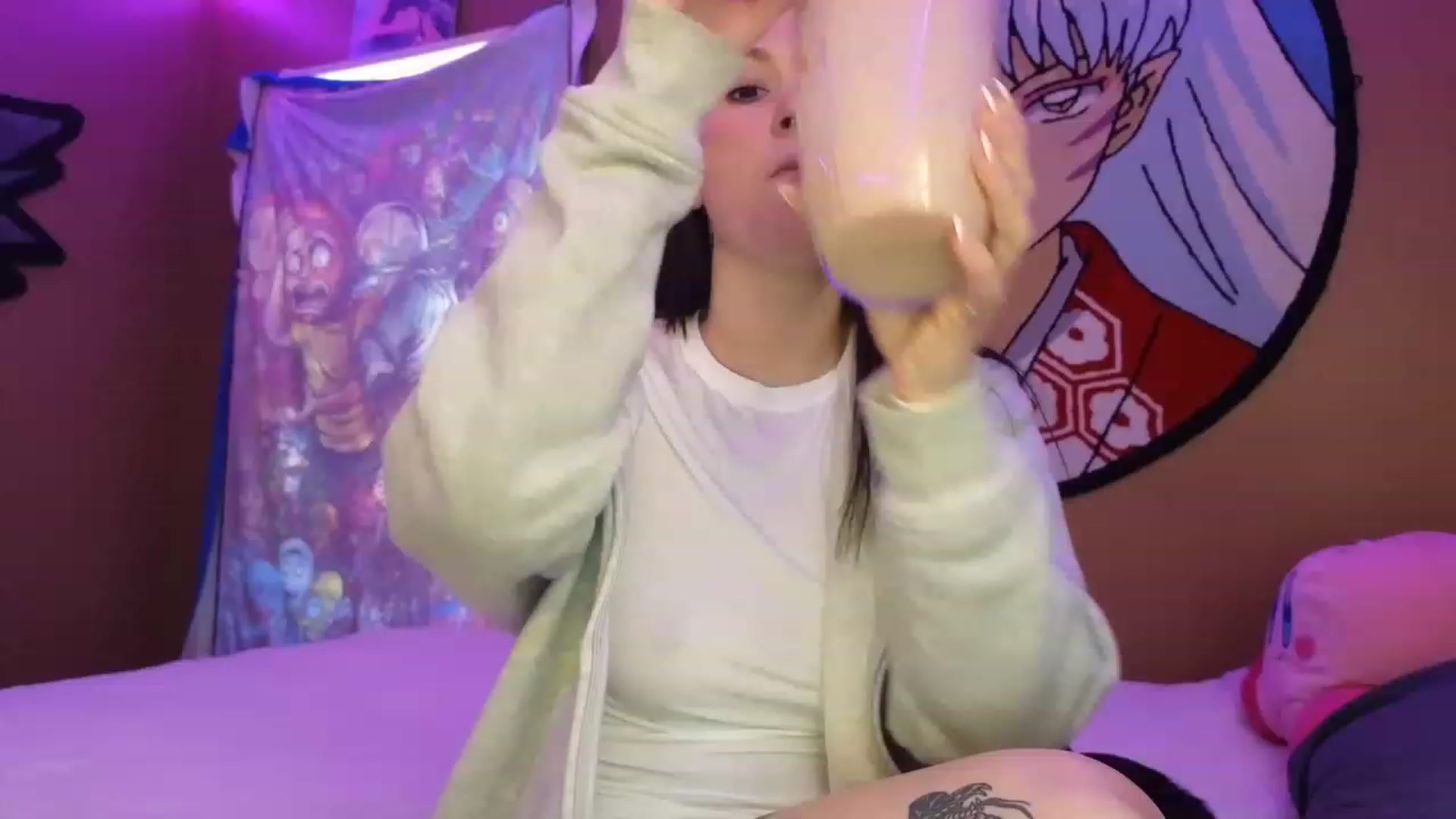 Gallery image thumbnail from Kikyo_xoxo's myfreecams stream on, 03/22/2023, 18:09 image 17 of 20