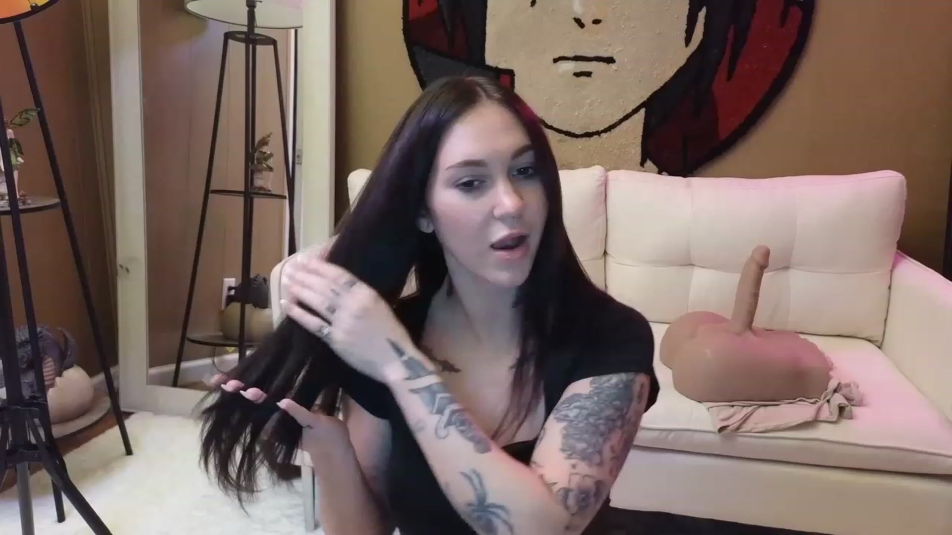 Gallery image thumbnail from Kikyo_xoxo's myfreecams stream on, 03/25/2023, 02:22 image 19 of 20