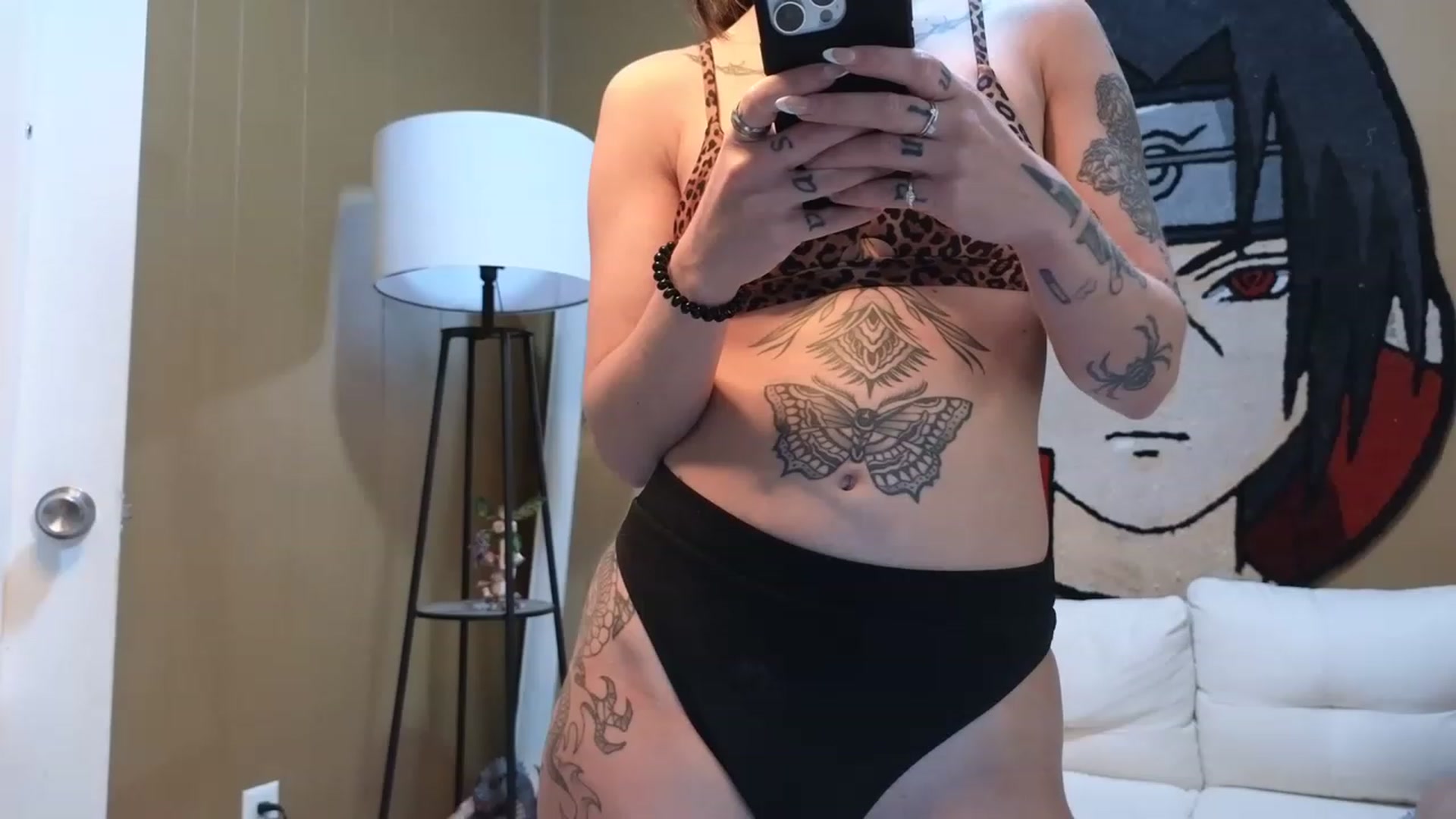 Gallery image thumbnail from Kikyo_xoxo's myfreecams stream on, 04/12/2023, 13:07 image 2 of 20