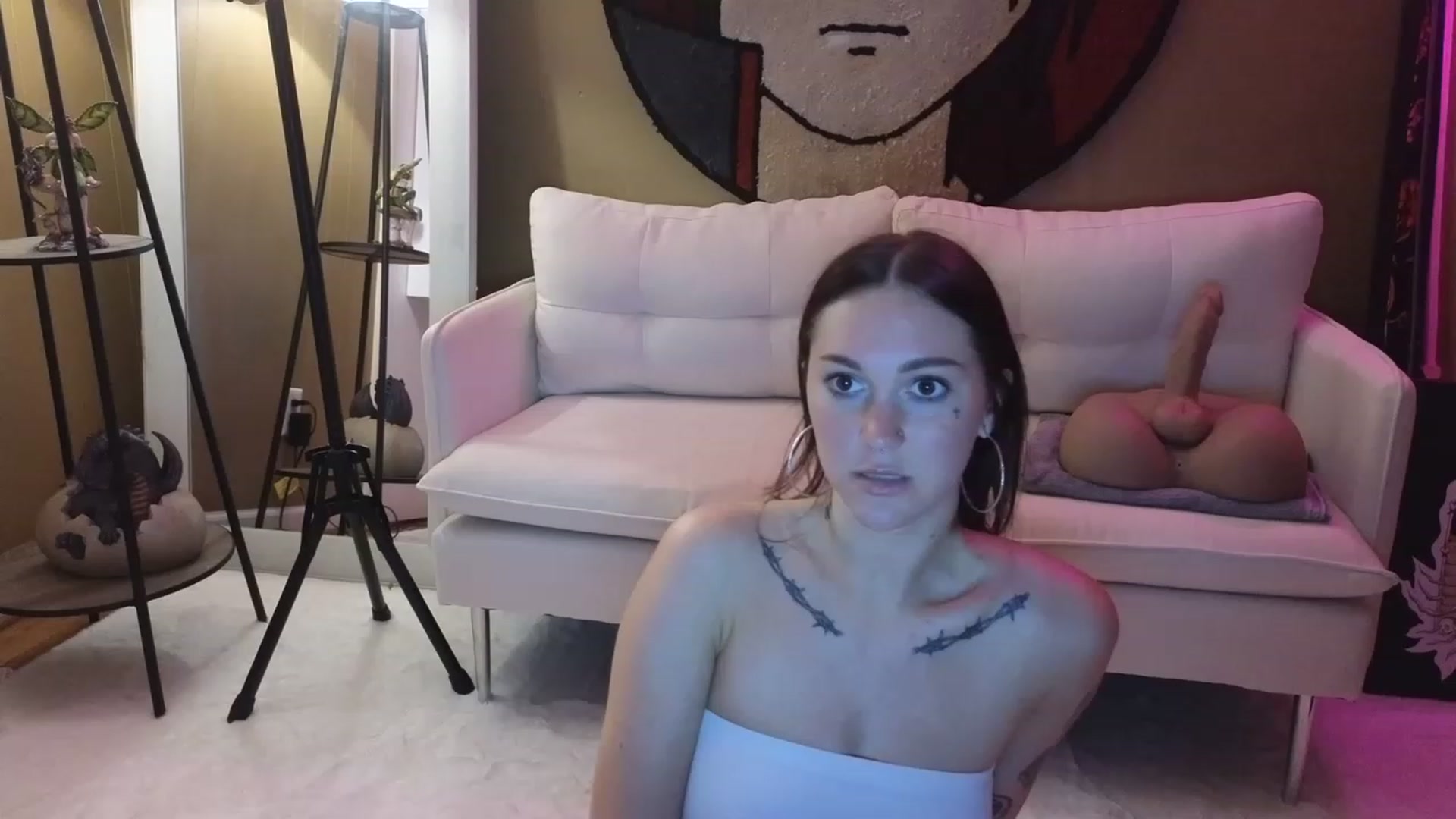 Gallery image thumbnail from Kikyo_xoxo's myfreecams stream on, 04/18/2023, 02:04 image 2 of 20