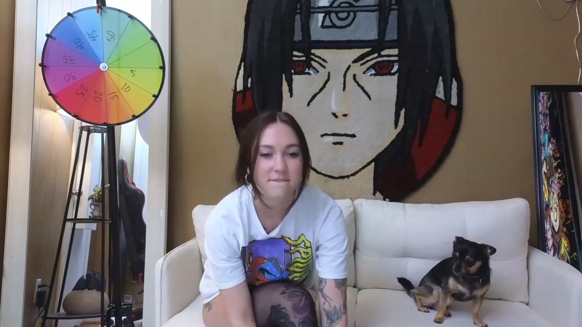 Gallery image thumbnail from Kikyo_xoxo's myfreecams stream on, 04/20/2023, 21:21 image 17 of 20