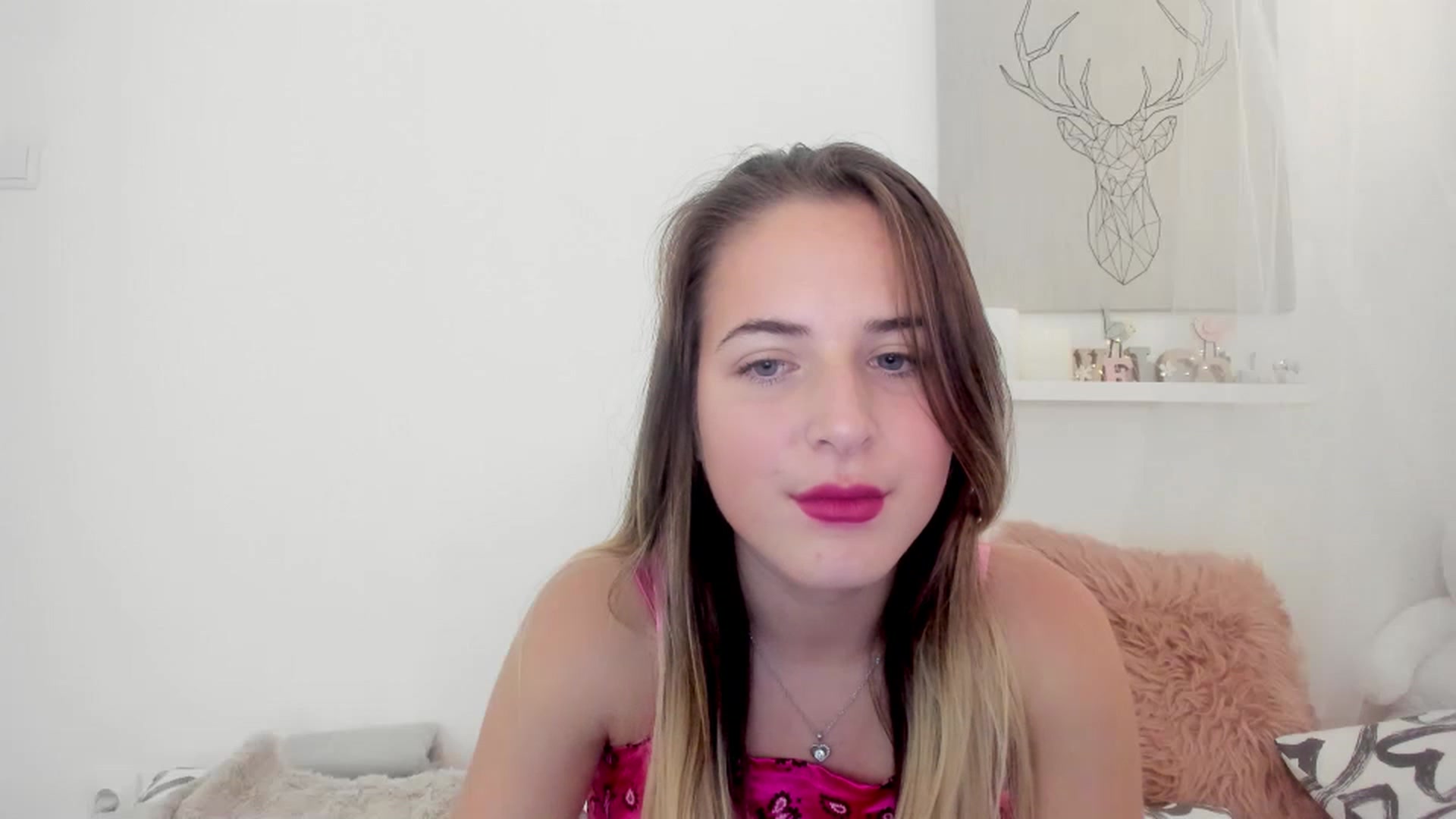 Gallery image thumbnail from Kiley__Minoww's myfreecams stream on, 11/16/2022, 19:01 image 4 of 20