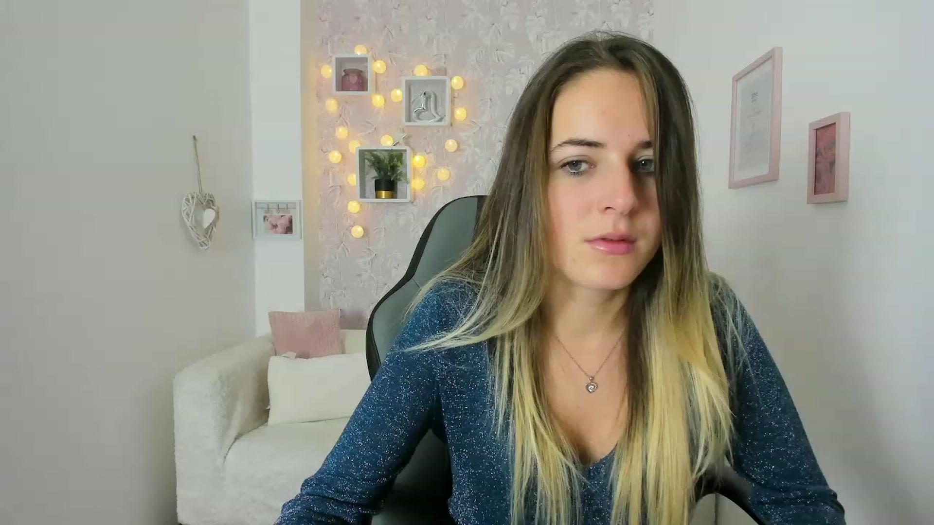 Gallery image thumbnail from Kiley__Minoww's myfreecams stream on, 12/09/2022, 11:50 image 7 of 20