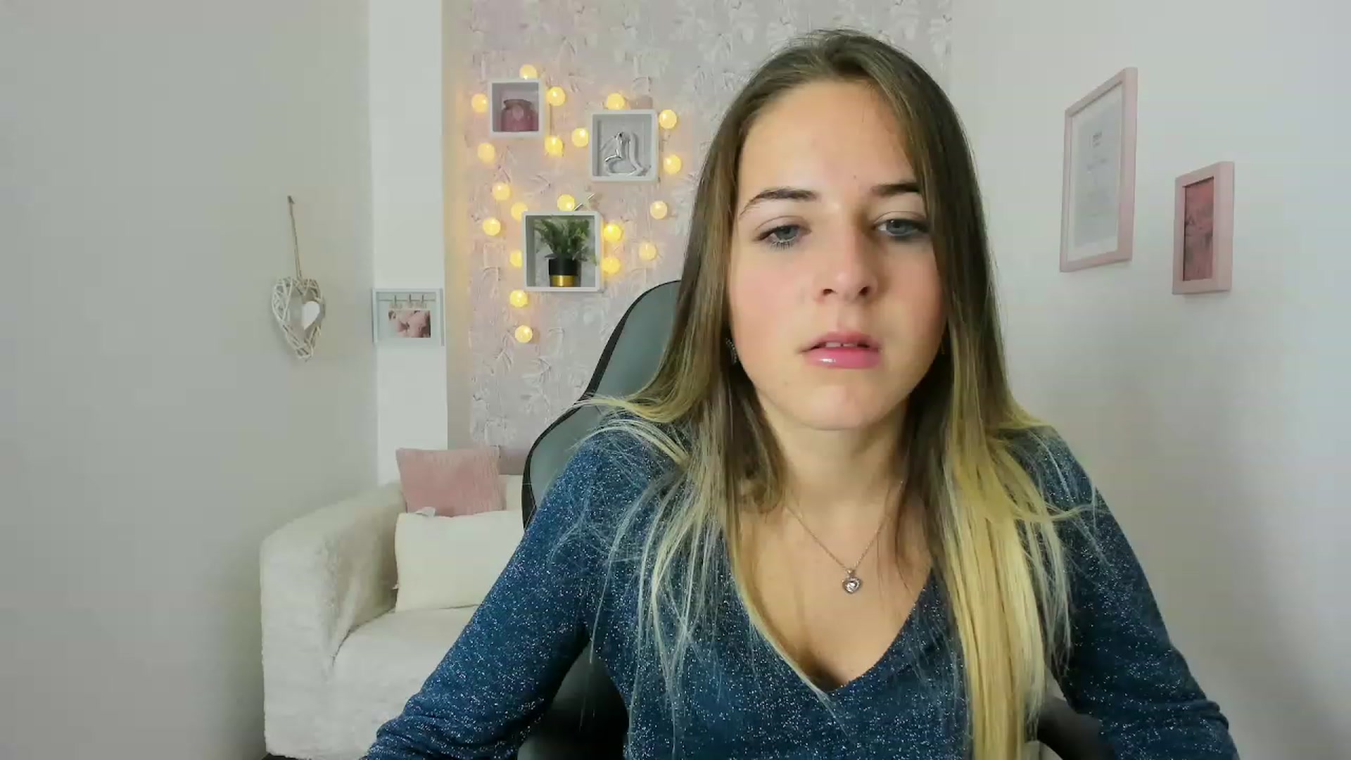 Gallery image thumbnail from Kiley__Minoww's myfreecams stream on, 12/09/2022, 11:50 image 18 of 20