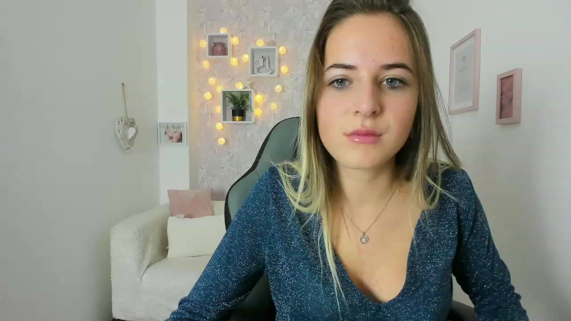 Gallery image thumbnail from Kiley__Minoww's myfreecams stream on, 12/09/2022, 12:33 image 6 of 20