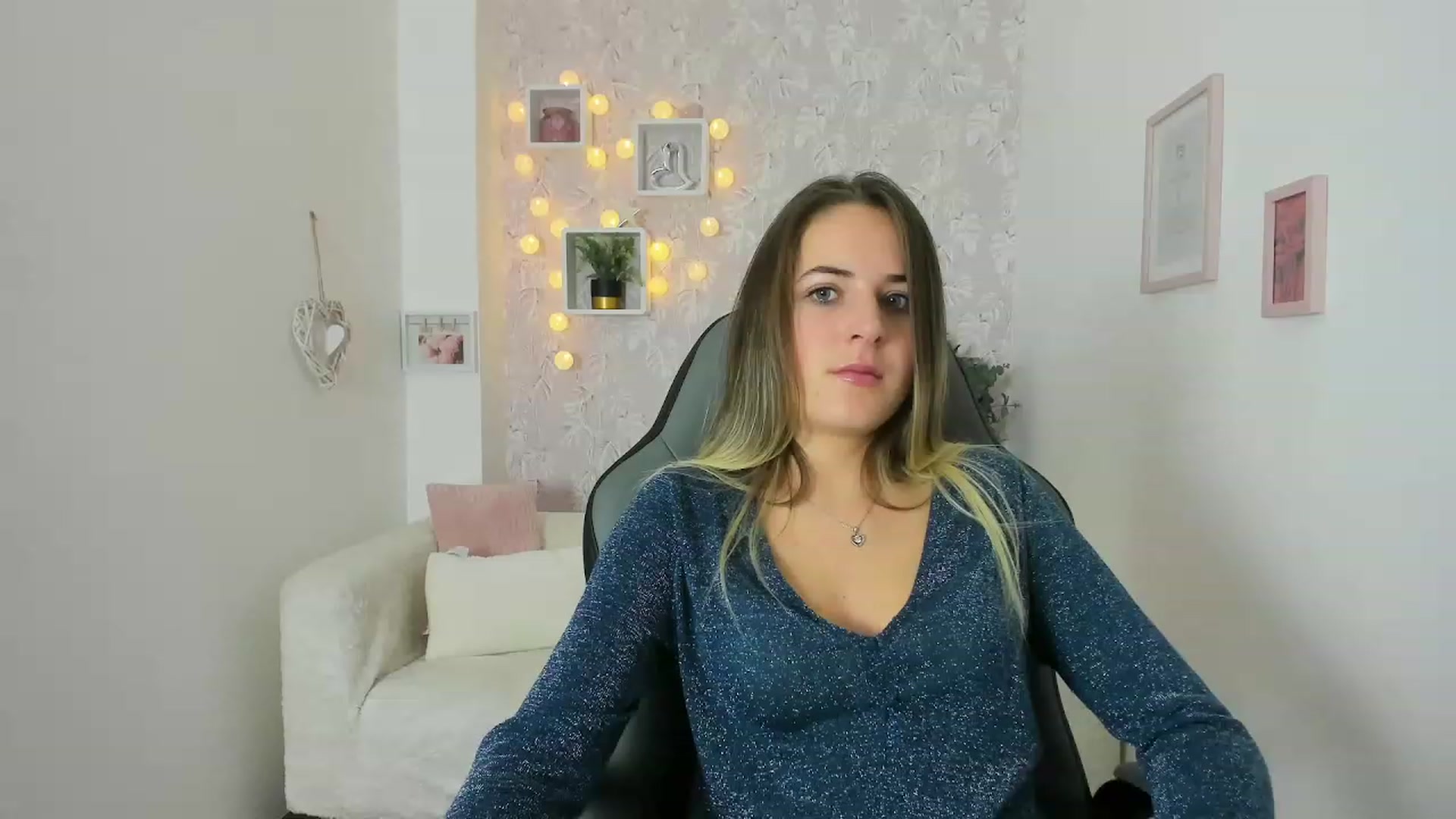 Gallery image thumbnail from Kiley__Minoww's myfreecams stream on, 12/09/2022, 12:33 image 16 of 20