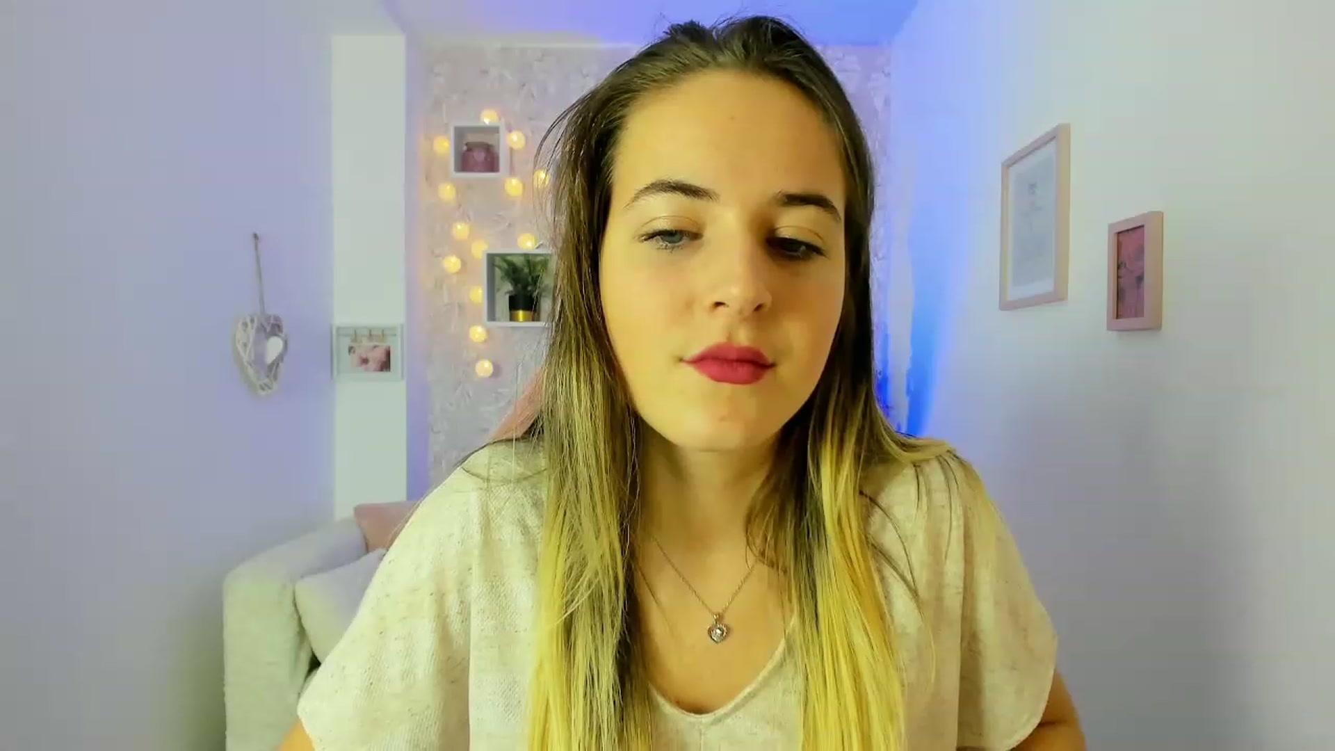 Gallery image thumbnail from Kiley__Minoww's myfreecams stream on, 12/27/2022, 16:34 image 20 of 20