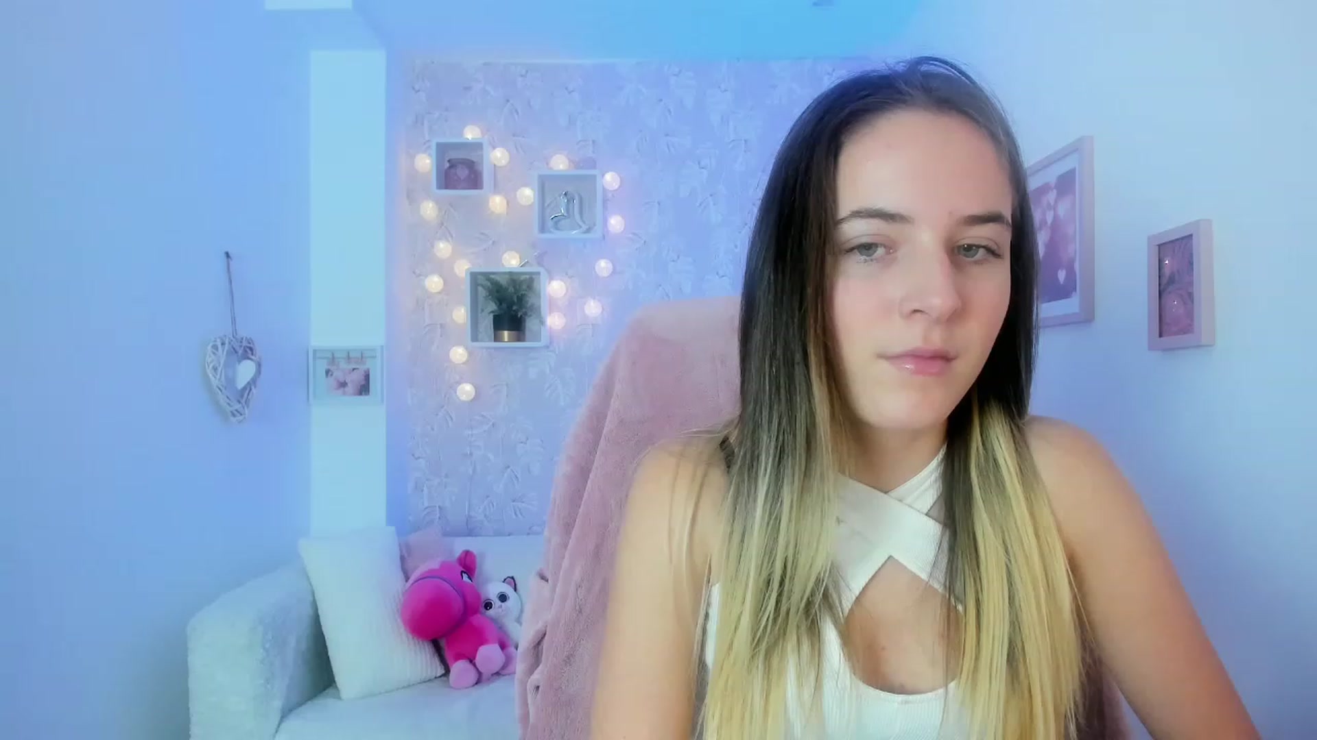 Gallery image thumbnail from Kiley__Minoww's myfreecams stream on, 01/06/2023, 16:31 image 5 of 20