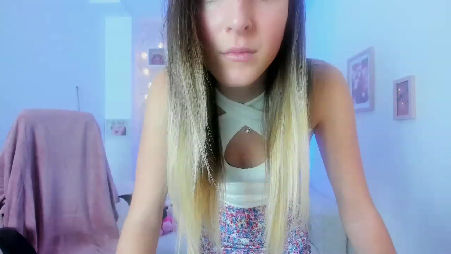 Gallery image thumbnail from Kiley__Minoww's myfreecams stream on, 01/06/2023, 16:31 image 19 of 20