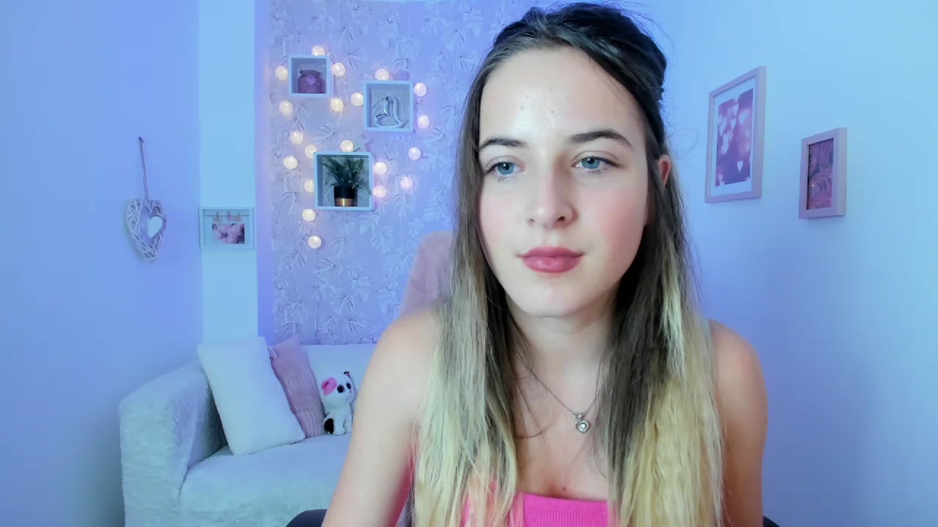 Gallery image thumbnail from Kiley__Minoww's myfreecams stream on, 01/10/2023, 18:52 image 17 of 20
