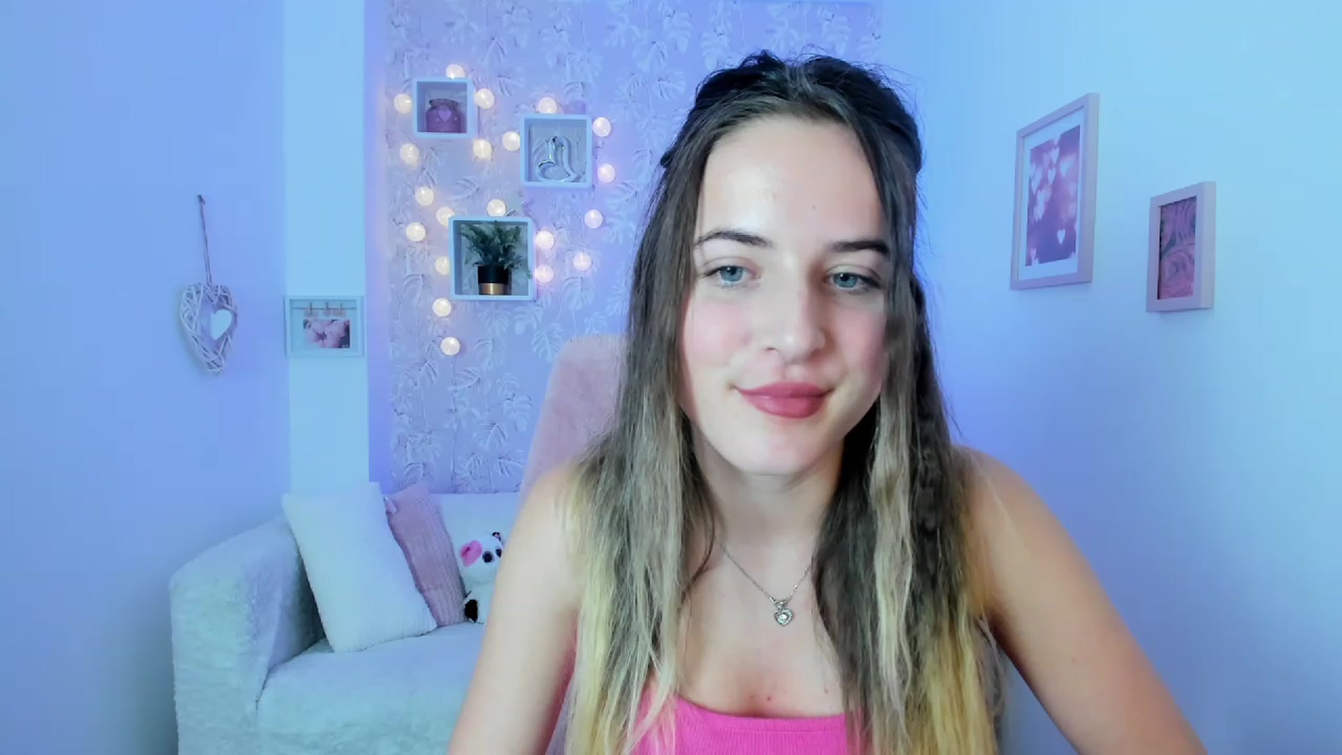 Gallery image thumbnail from Kiley__Minoww's myfreecams stream on, 01/10/2023, 18:52 image 6 of 20