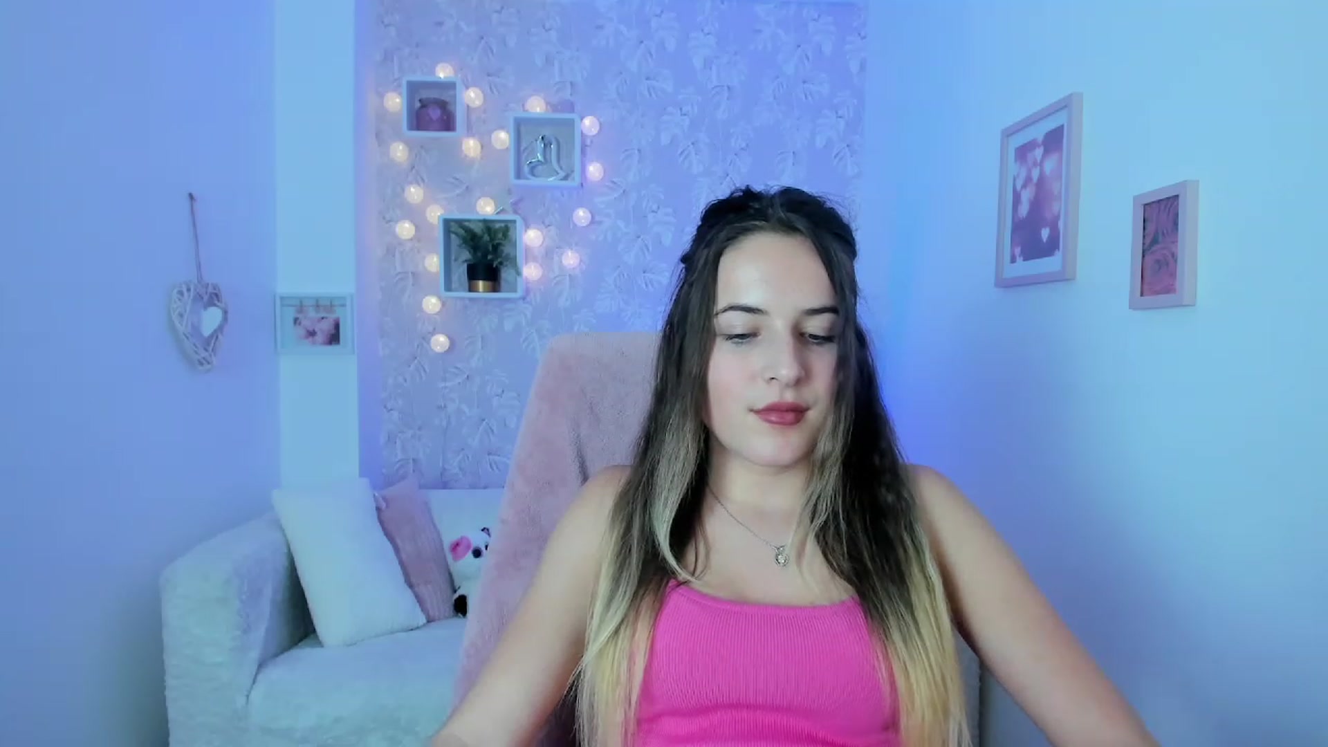 Gallery image thumbnail from Kiley__Minoww's myfreecams stream on, 01/10/2023, 18:52 image 3 of 20