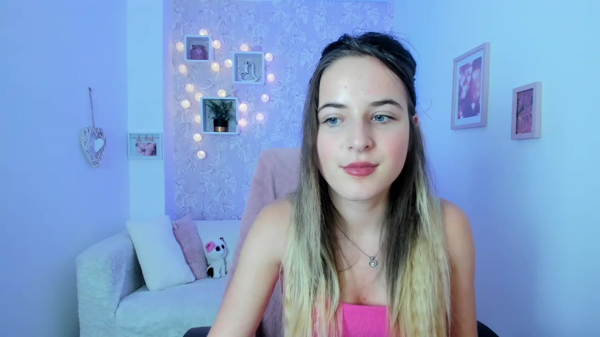 Gallery image thumbnail from Kiley__Minoww's myfreecams stream on, 01/10/2023, 18:52 image 16 of 20