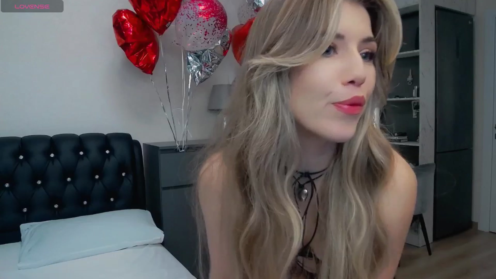 Gallery image thumbnail from KilianSou's myfreecams stream on, 03/14/2025, 05:12 image 17 of 20