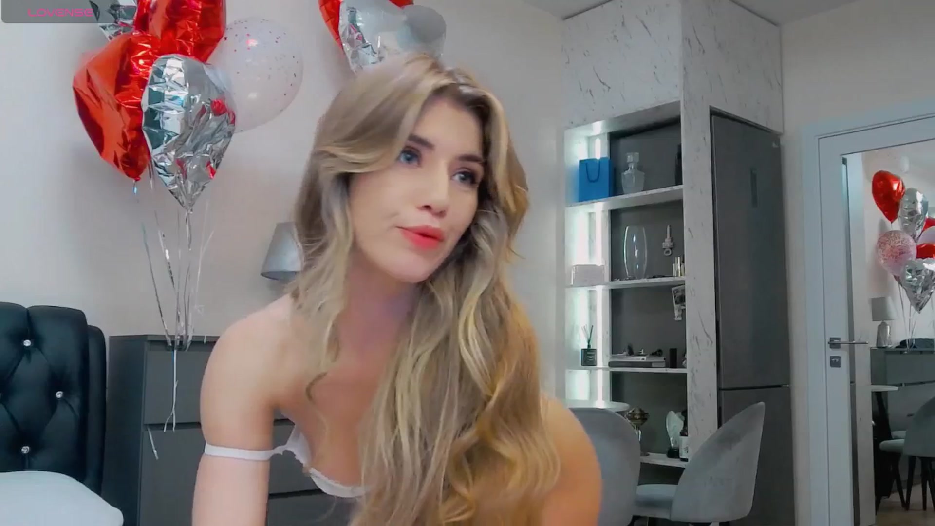 Gallery image thumbnail from KilianSou's myfreecams stream on, 03/18/2025, 06:33 image 9 of 20