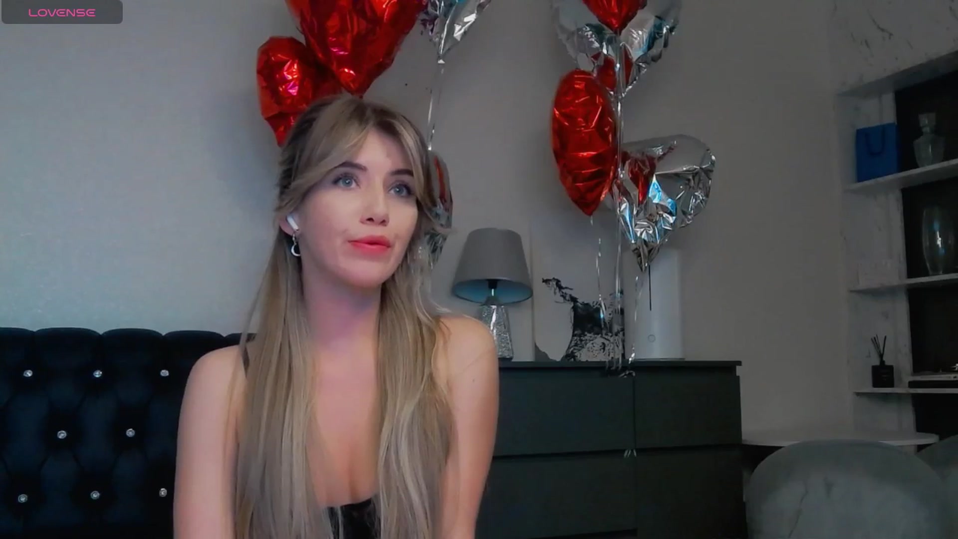 Gallery image thumbnail from KilianSou's myfreecams stream on, 03/20/2025, 11:47 image 17 of 20