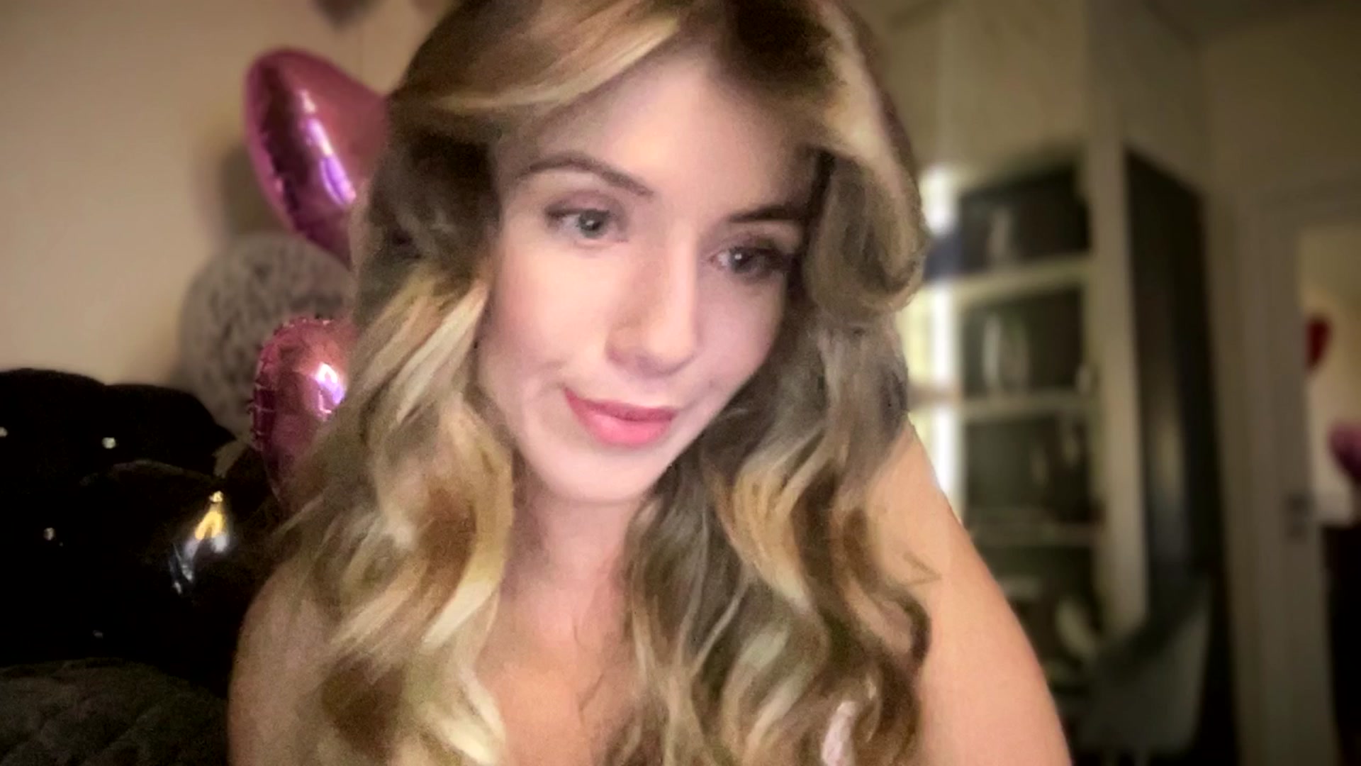 Gallery image thumbnail from KilianSou's myfreecams stream on, 03/30/2025, 22:42 image 19 of 20