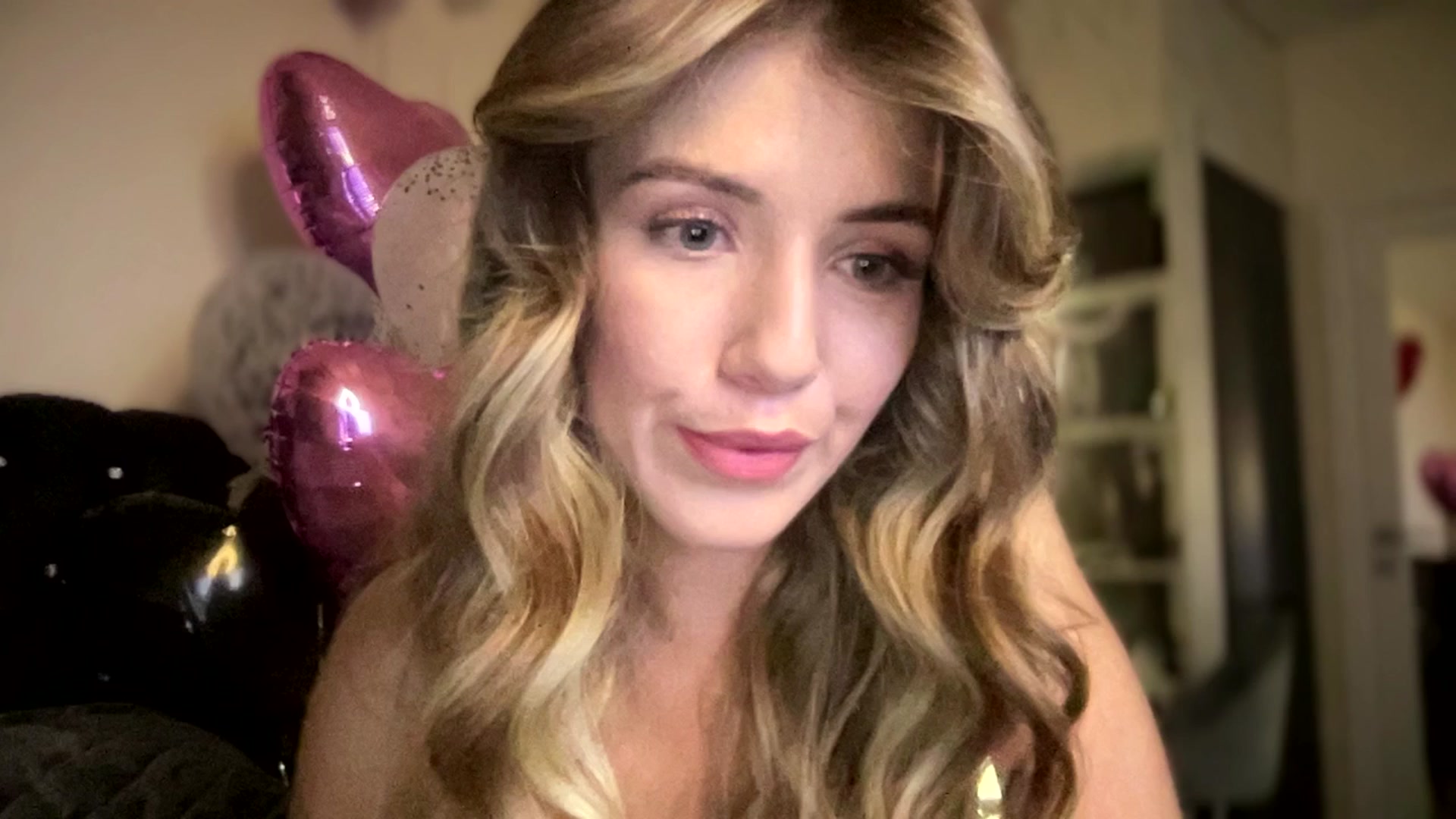 Gallery image thumbnail from KilianSou's myfreecams stream on, 03/30/2025, 22:42 image 20 of 20