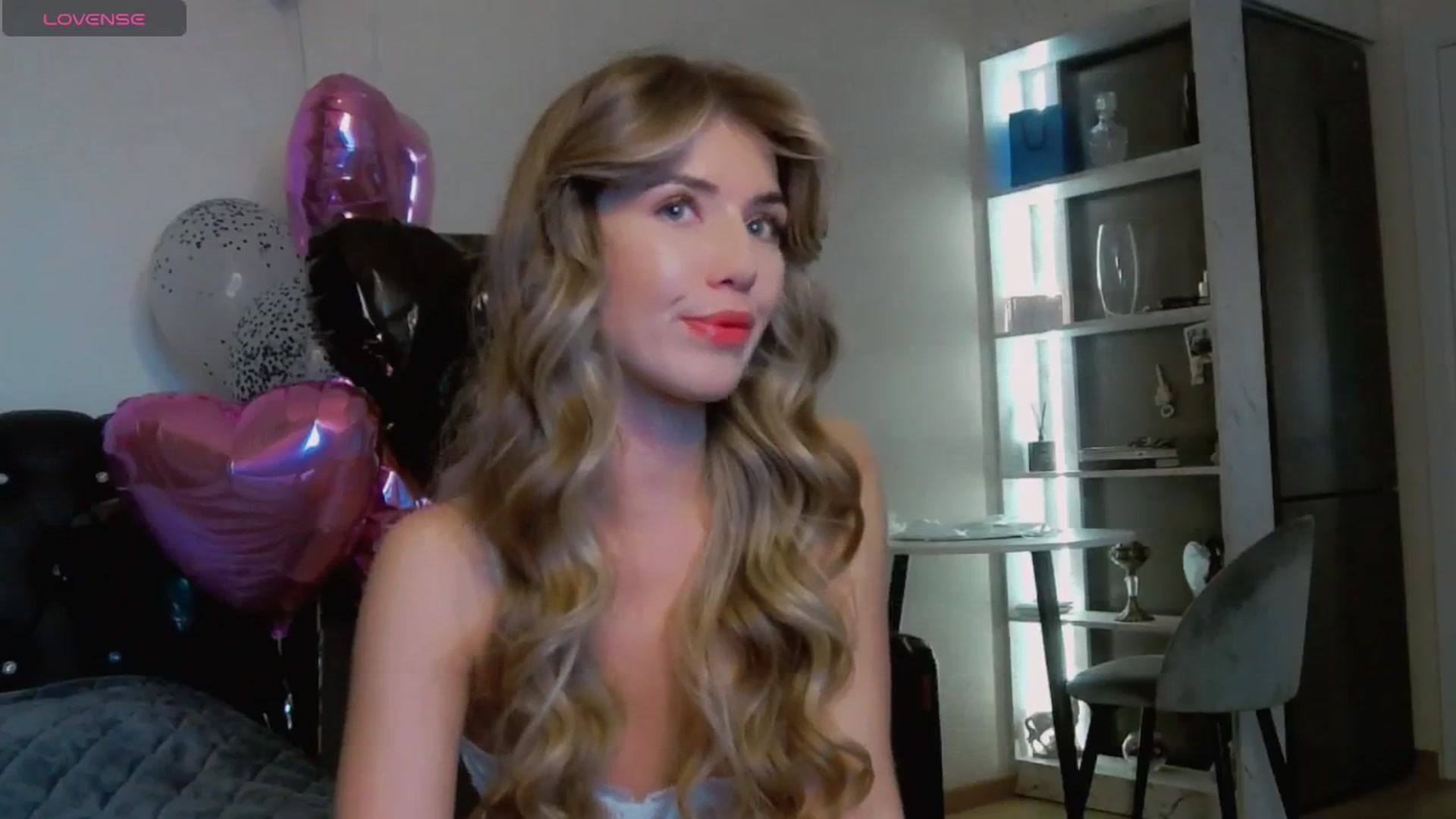 Gallery image thumbnail from KilianSou's myfreecams stream on, 03/31/2025, 24:22 image 11 of 20