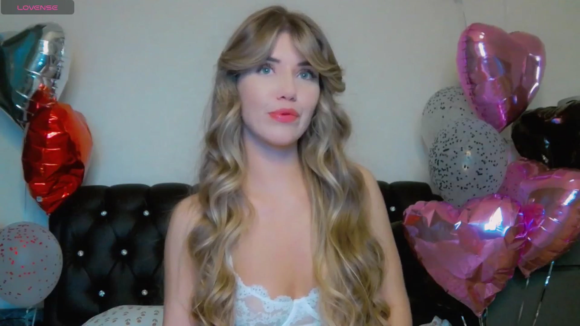 Gallery image thumbnail from KilianSou's myfreecams stream on, 03/31/2025, 04:56 image 6 of 20