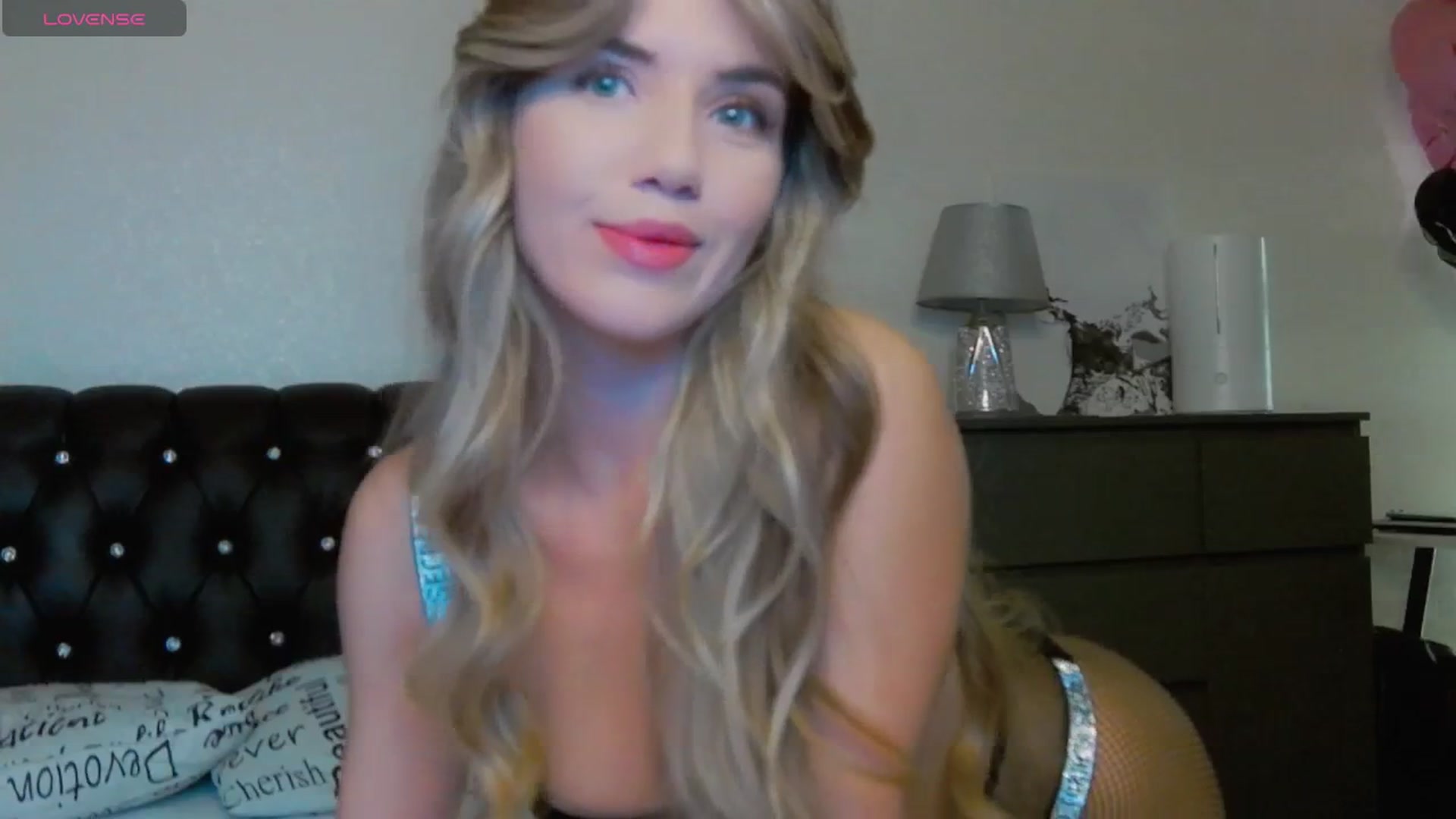 Gallery image thumbnail from KilianSou's myfreecams stream on, 04/01/2025, 02:46 image 4 of 20