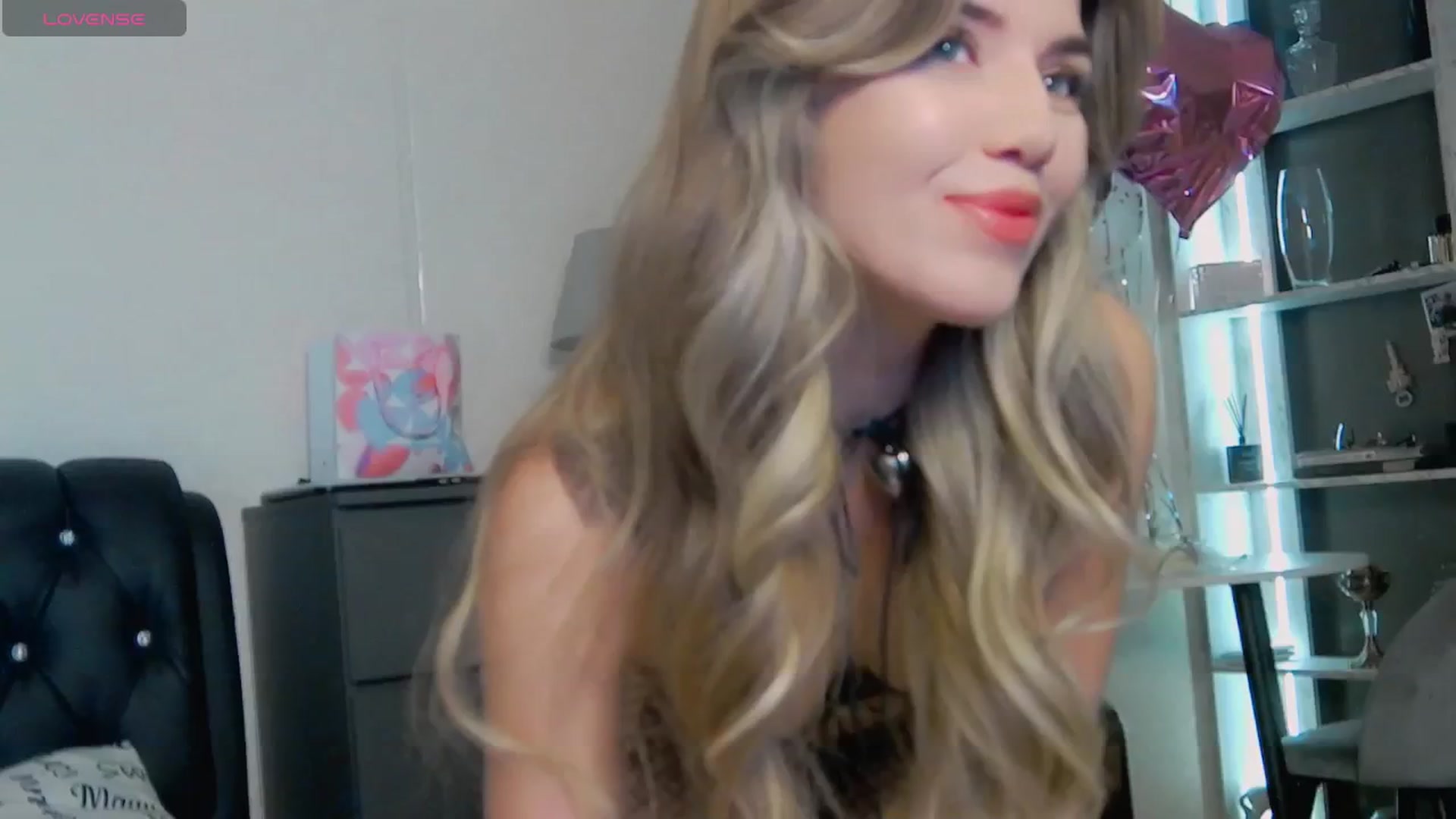 Gallery image thumbnail from KilianSou's myfreecams stream on, 04/06/2025, 05:54 image 11 of 20