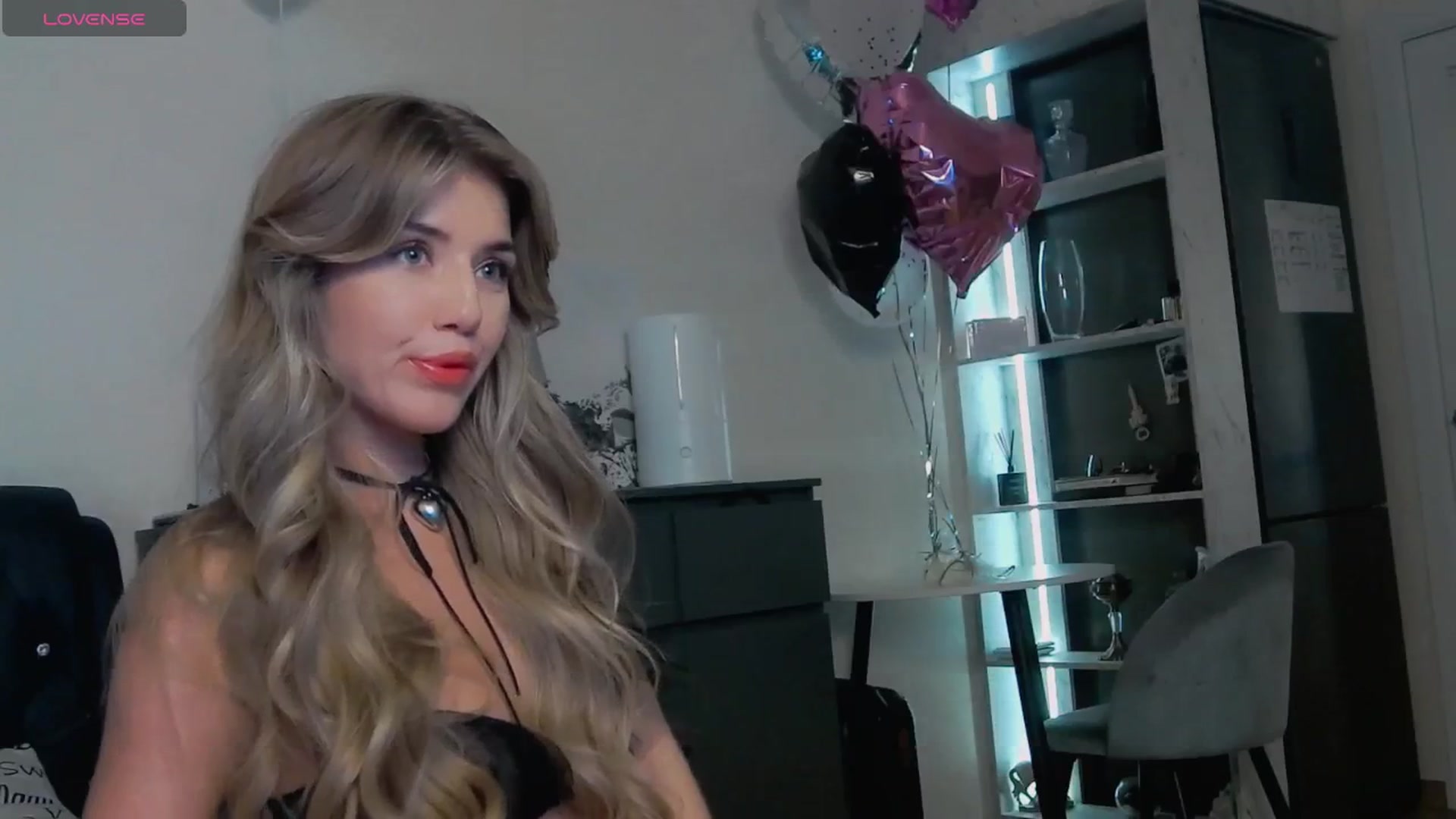 Gallery image thumbnail from KilianSou's myfreecams stream on, 04/06/2025, 05:54 image 6 of 20