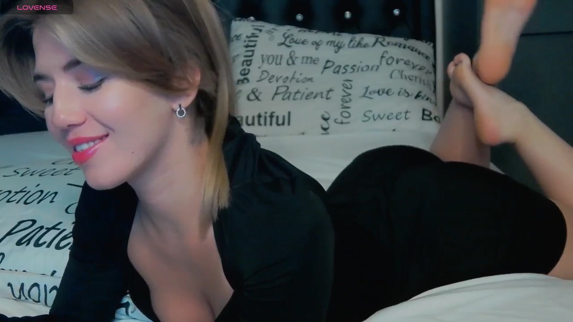 Gallery image thumbnail from KilianSou's myfreecams stream on, 04/07/2025, 08:16 image 6 of 20
