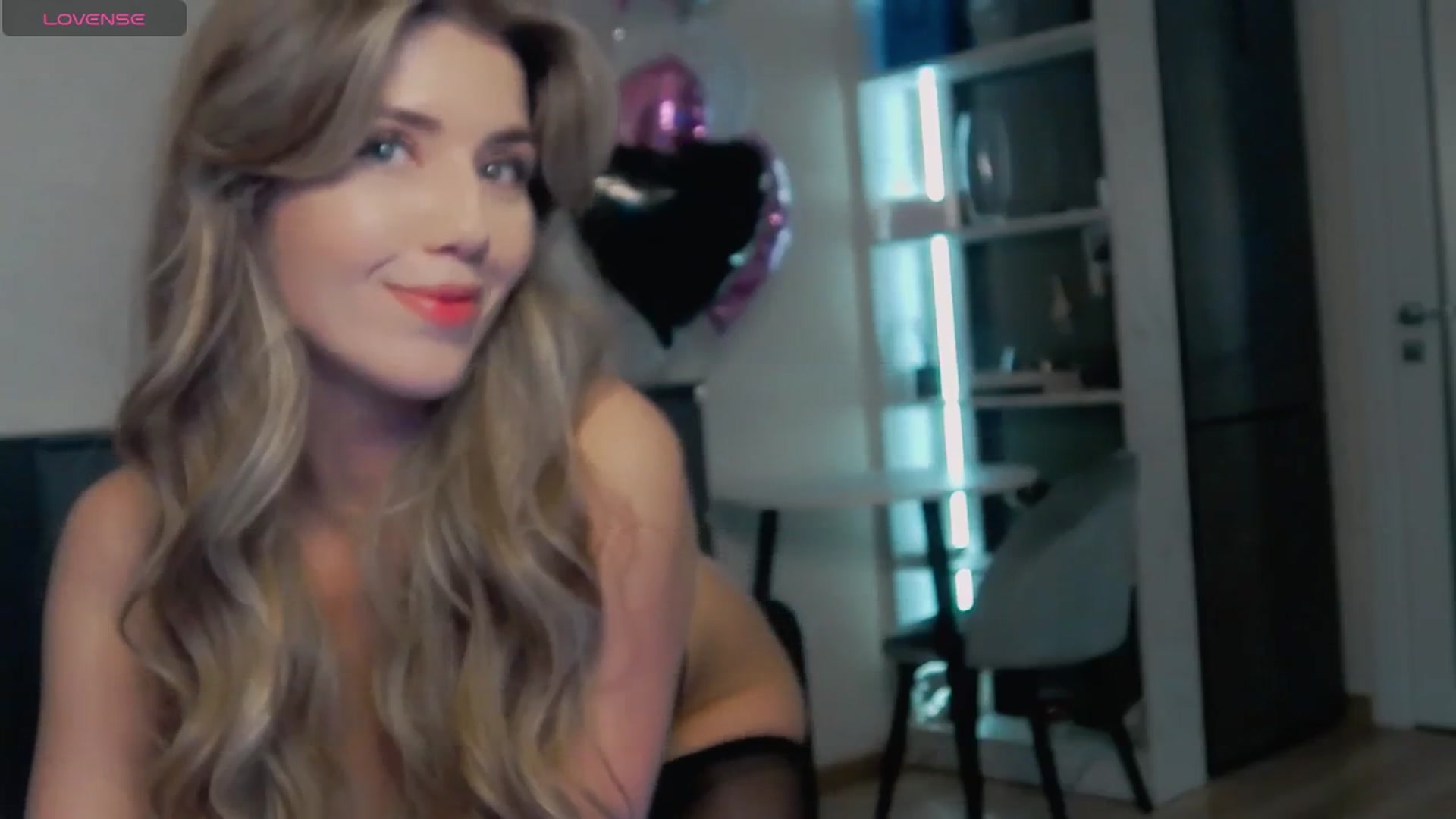 Gallery image thumbnail from KilianSou's myfreecams stream on, 04/08/2025, 03:36 image 14 of 20