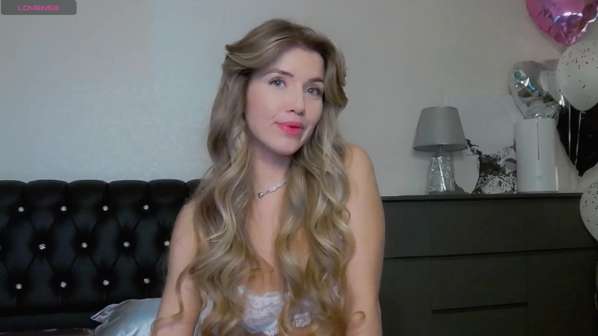 Gallery image thumbnail from KilianSou's myfreecams stream on, 04/19/2025, 06:14 image 16 of 20