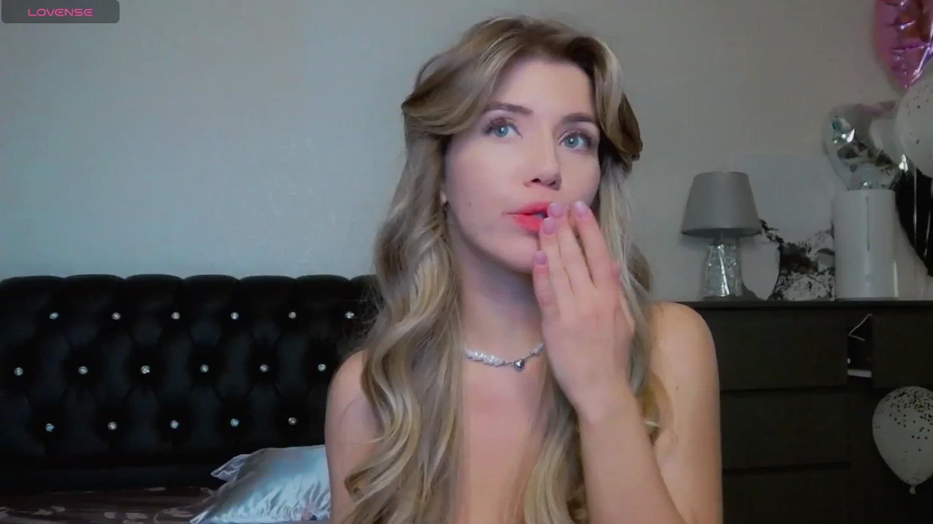 Gallery image thumbnail from KilianSou's myfreecams stream on, 04/19/2025, 08:06 image 4 of 20