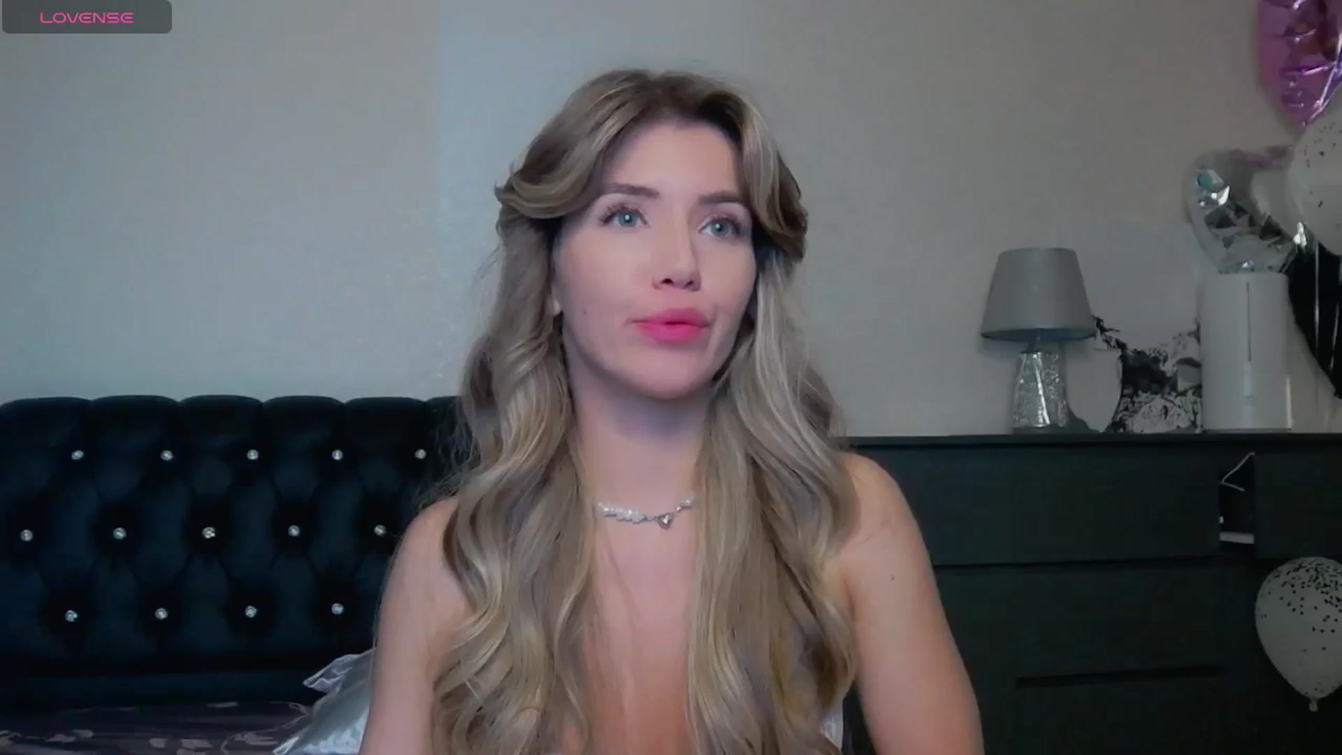 Gallery image thumbnail from KilianSou's myfreecams stream on, 04/19/2025, 08:06 image 11 of 20