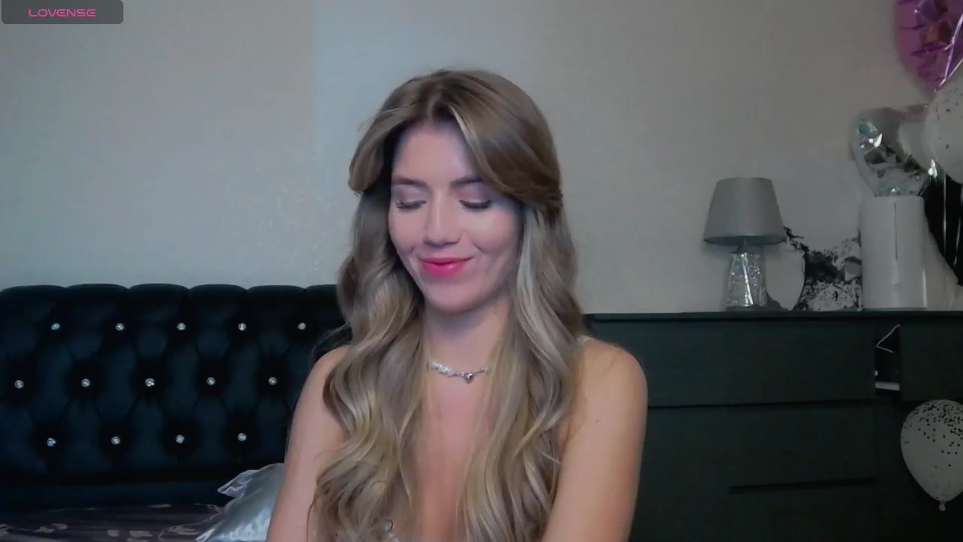 Gallery image thumbnail from KilianSou's myfreecams stream on, 04/19/2025, 08:06 image 7 of 20