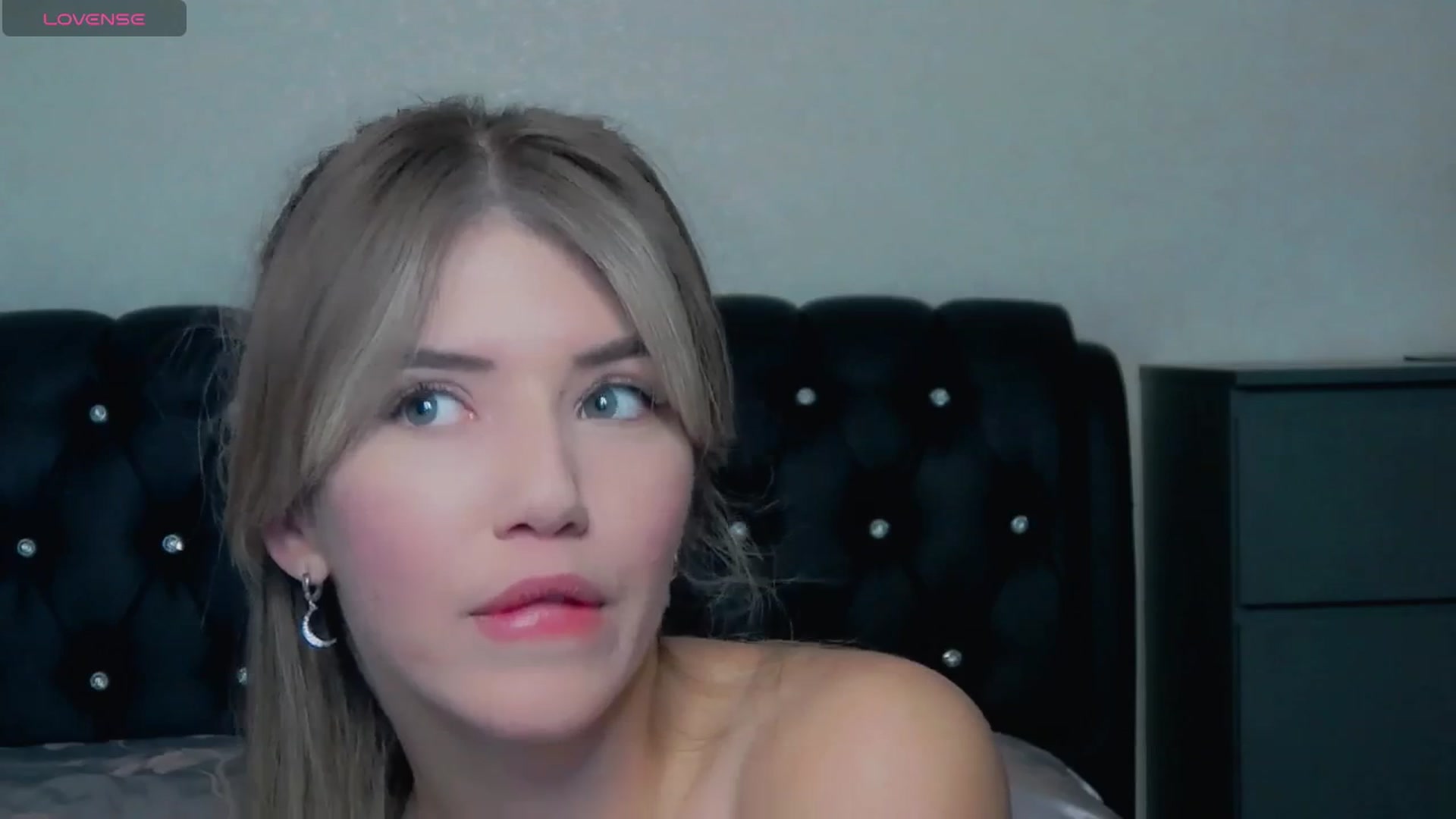 Gallery image thumbnail from KilianSou's myfreecams stream on, 04/24/2025, 08:06 image 15 of 20