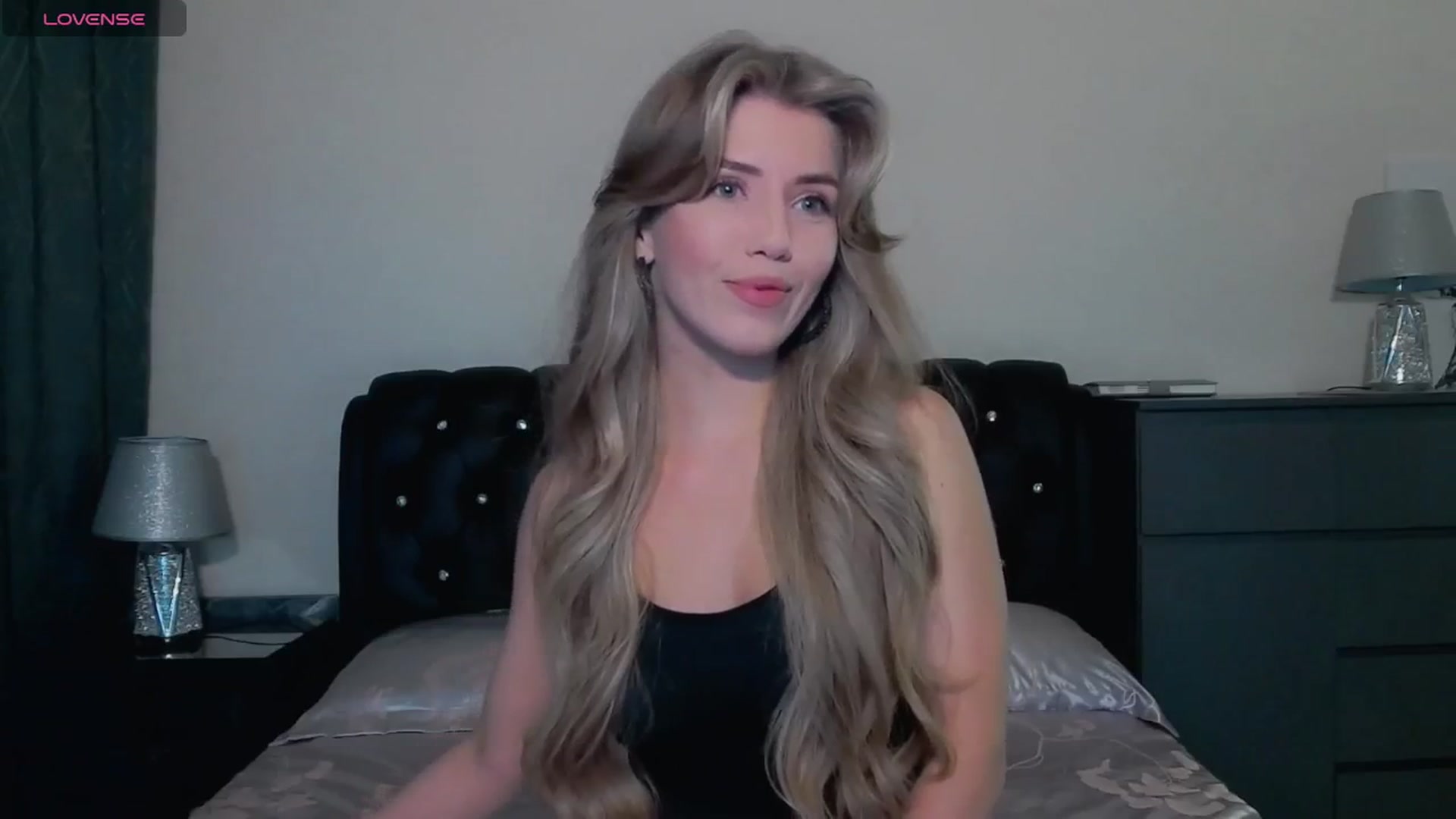Gallery image thumbnail from KilianSou's myfreecams stream on, 04/29/2025, 24:06 image 6 of 20