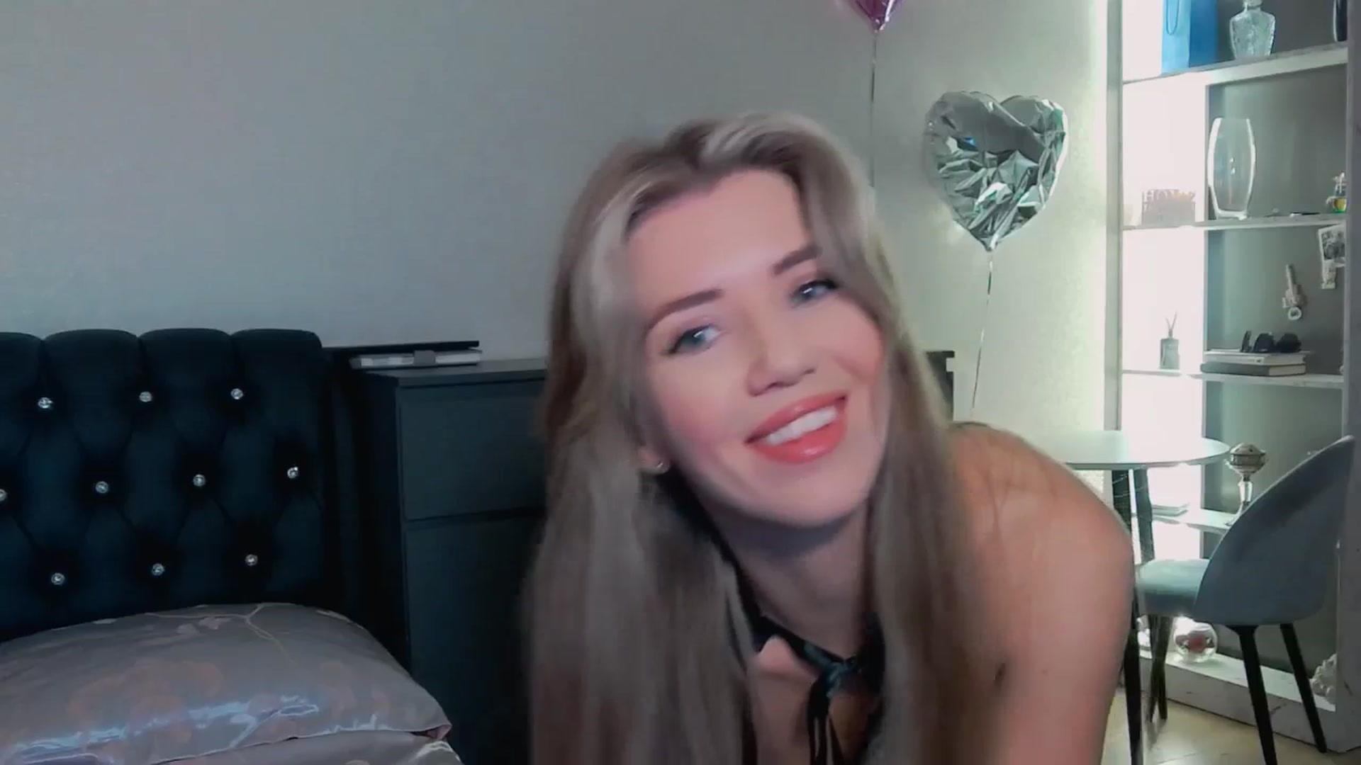 Gallery image thumbnail from KilianSou's myfreecams stream on, 05/02/2025, 09:15 image 17 of 20