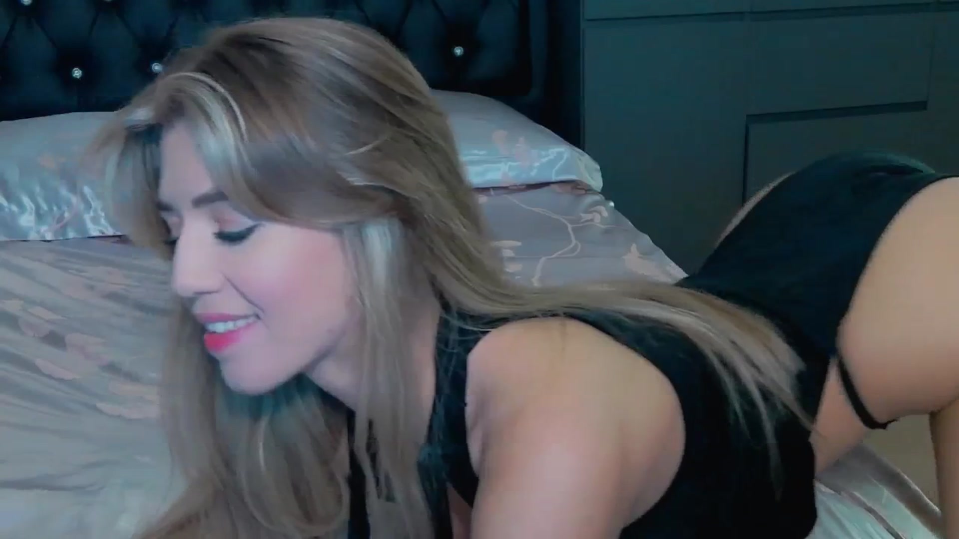 Gallery image thumbnail from KilianSou's myfreecams stream on, 05/02/2025, 10:56 image 18 of 20