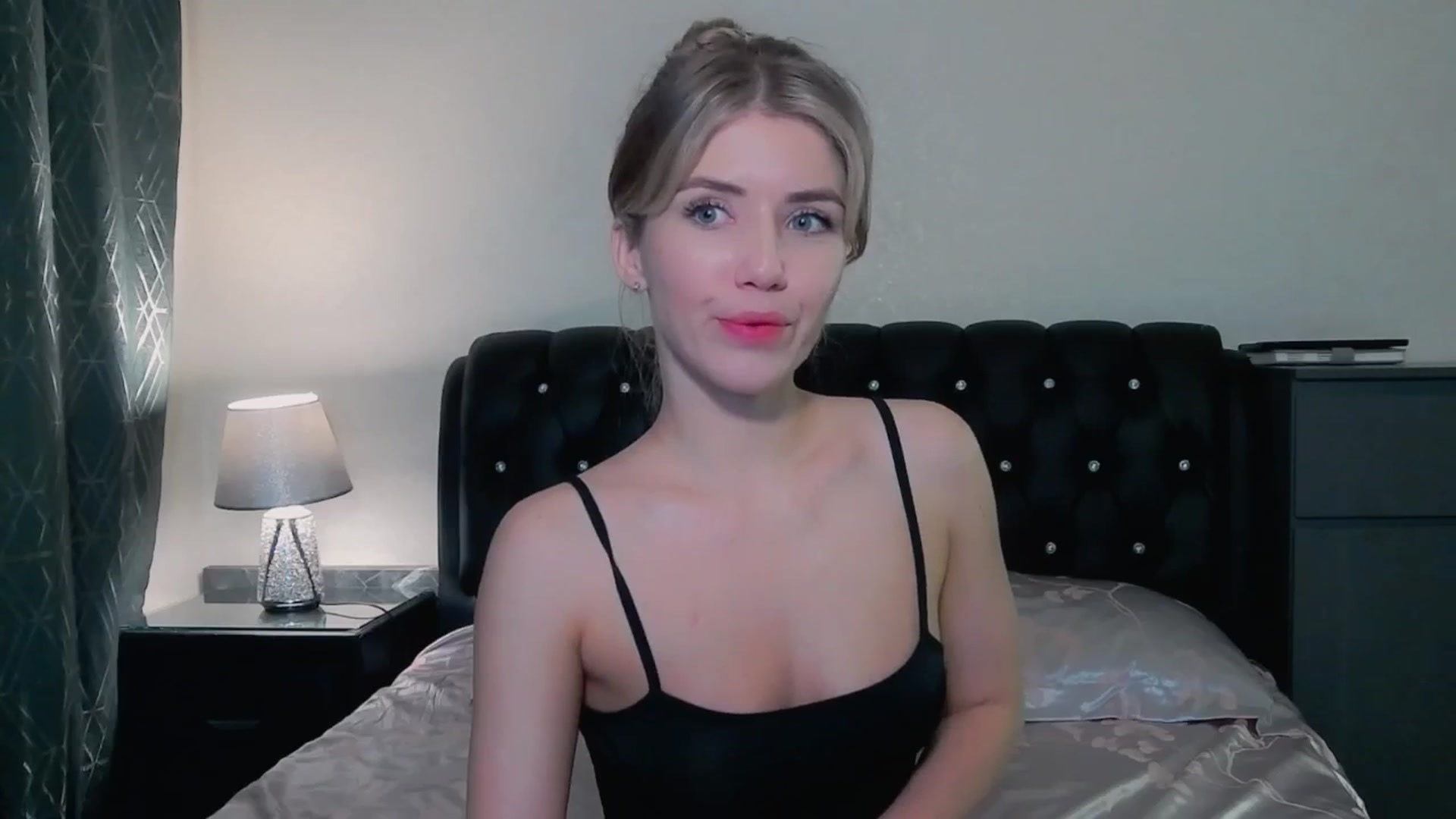 Gallery image thumbnail from KilianSou's myfreecams stream on, 05/03/2025, 11:35 image 3 of 20