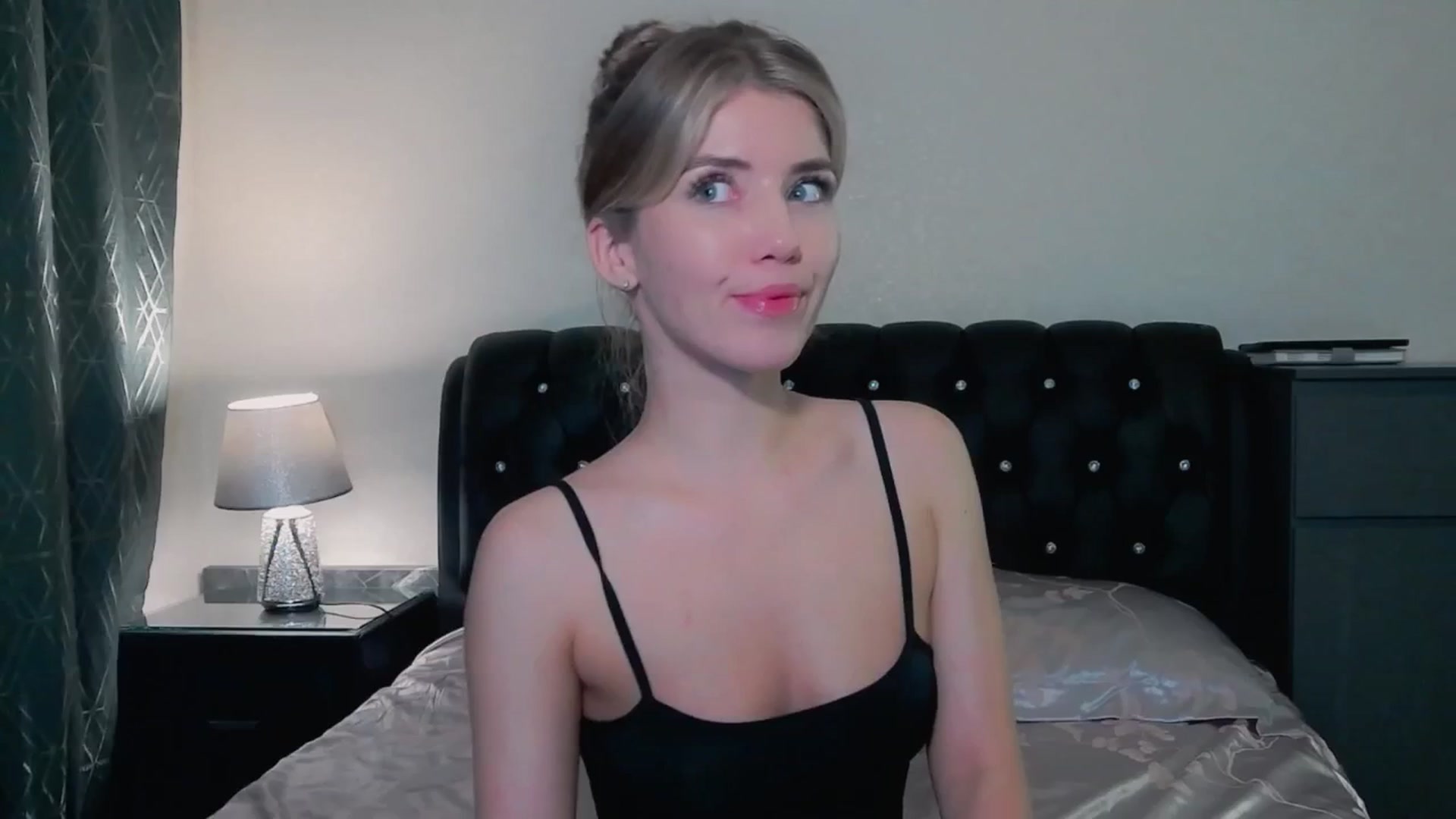Gallery image thumbnail from KilianSou's myfreecams stream on, 05/03/2025, 11:35 image 7 of 20