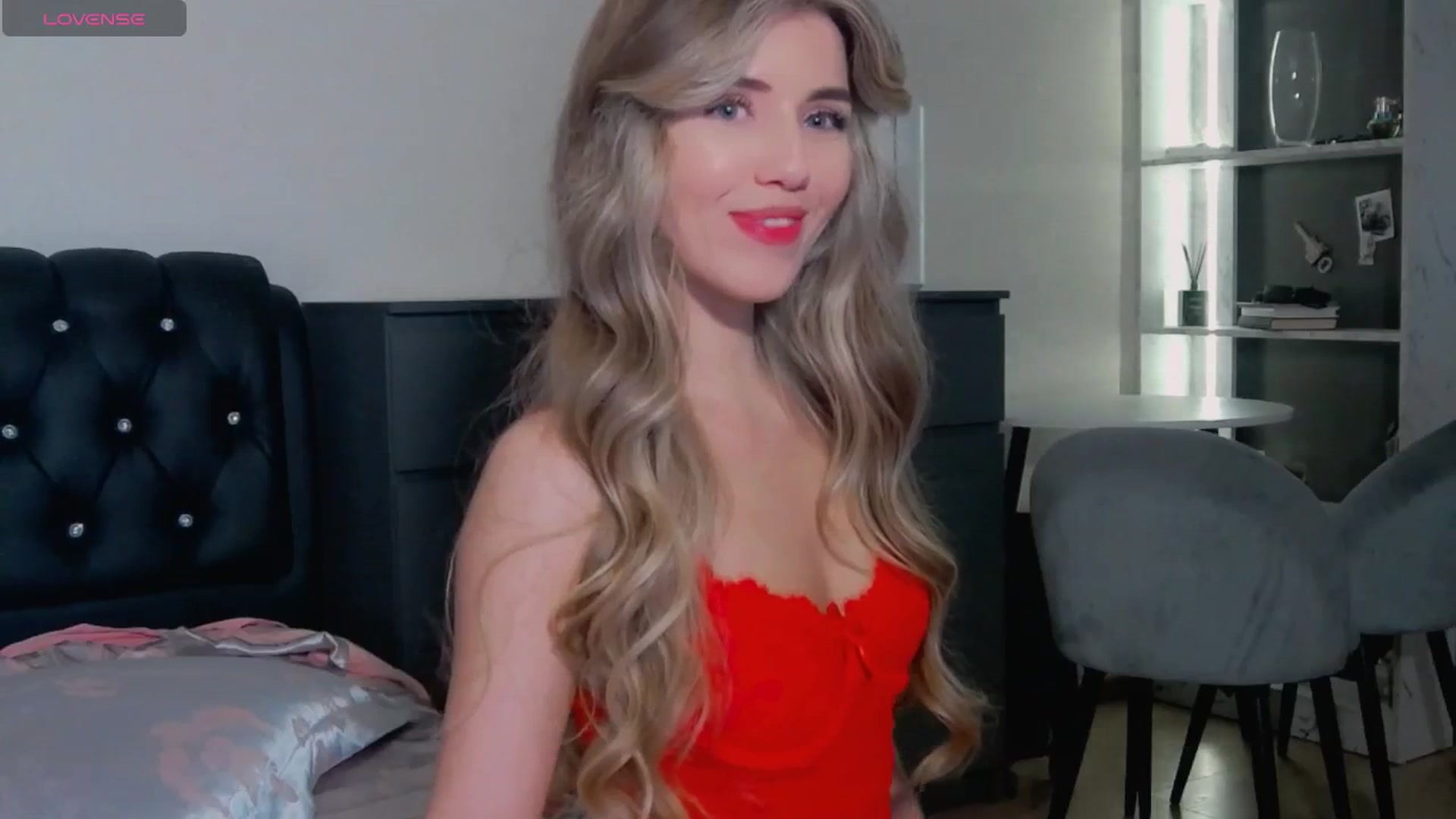 Gallery image thumbnail from KilianSou's myfreecams stream on, 05/14/2025, 04:15 image 17 of 20