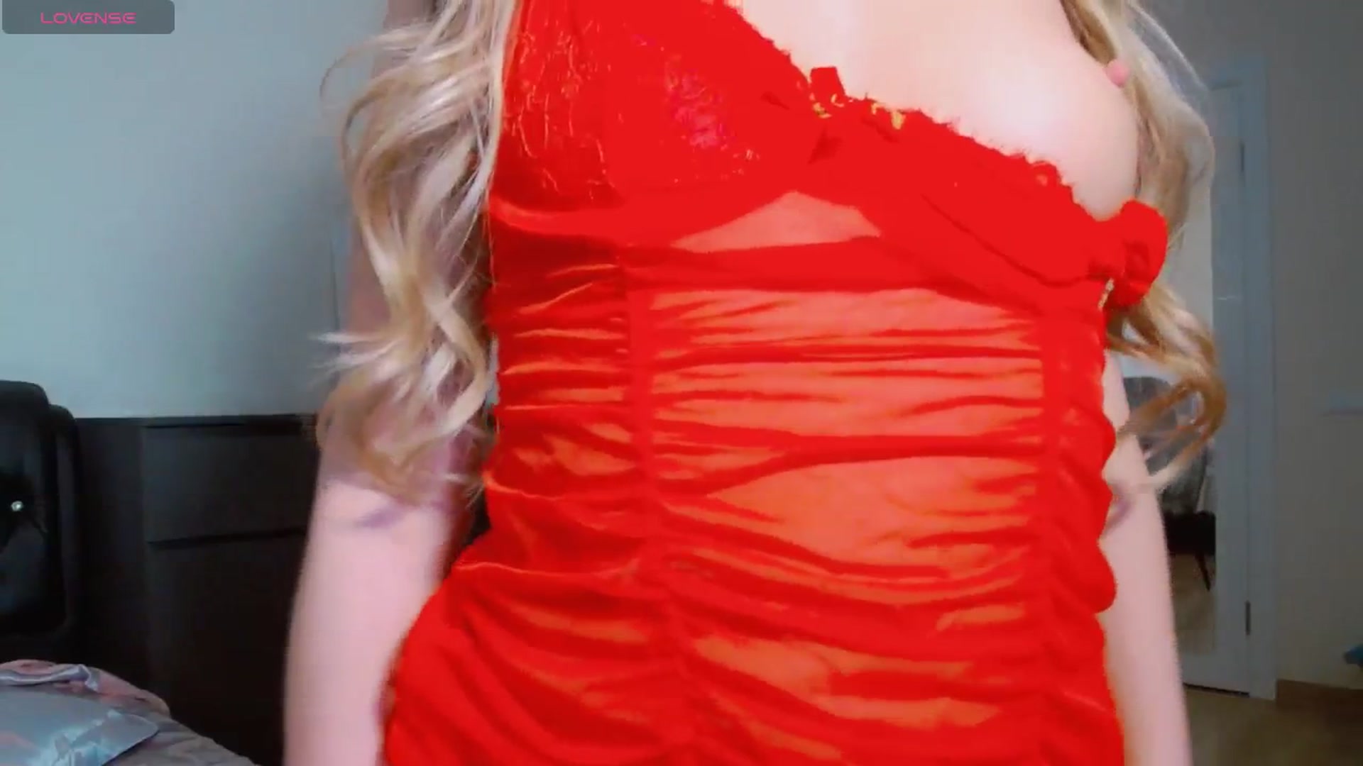 Gallery image thumbnail from KilianSou's myfreecams stream on, 05/14/2025, 04:15 image 5 of 20
